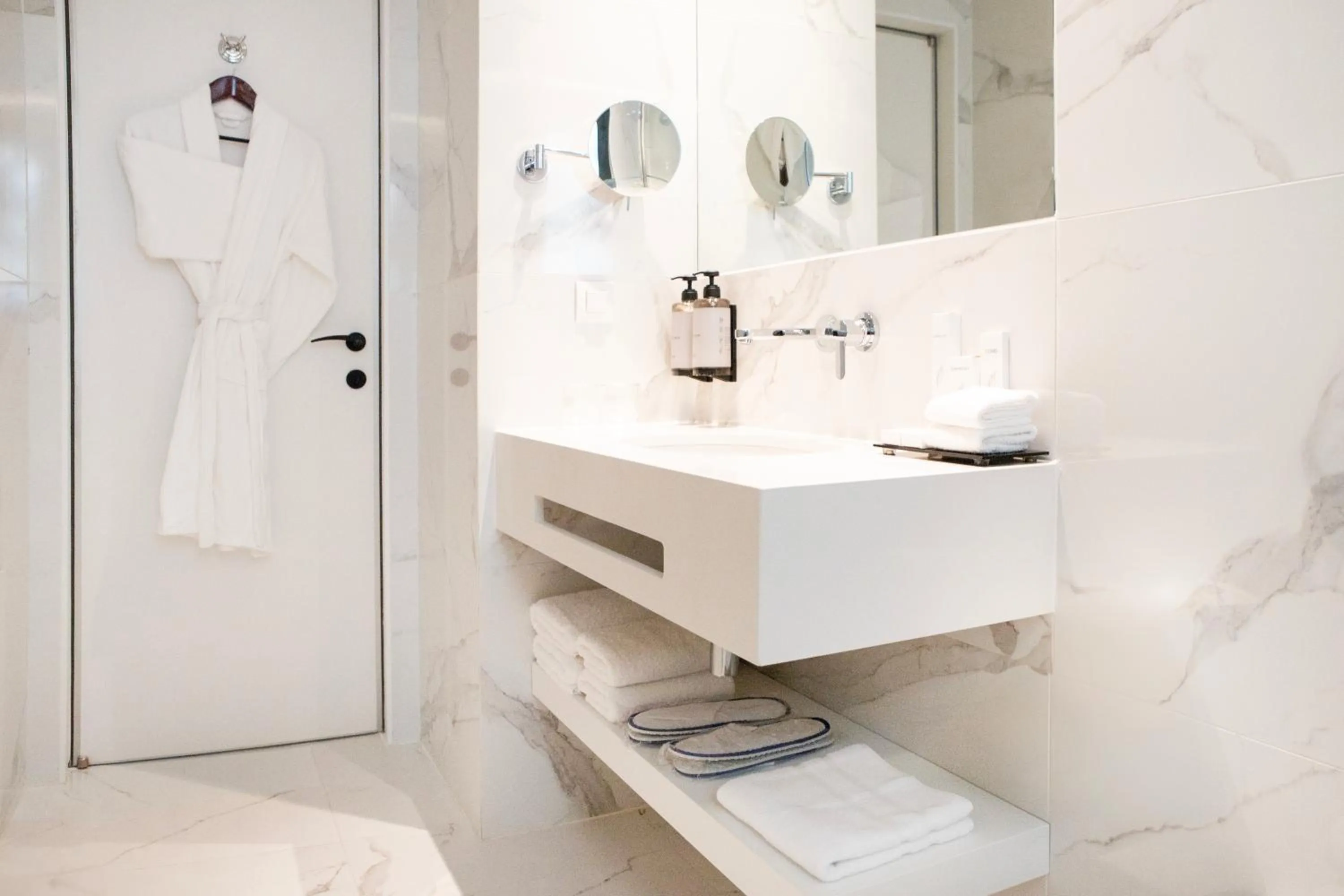 Bathroom in Luwian Athens Boutique Hotel