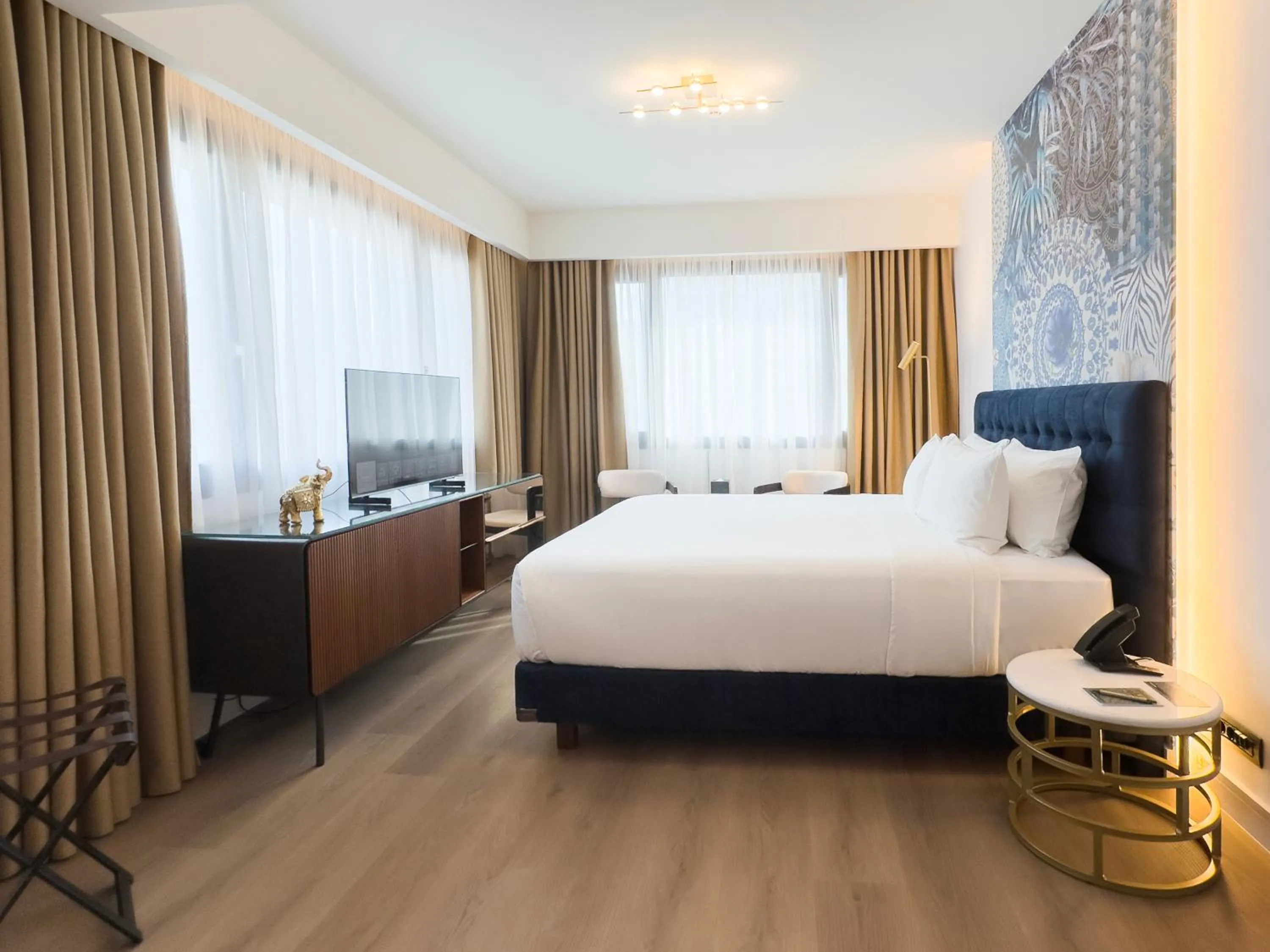 Photo of the whole room, Bed in Luwian Athens Boutique Hotel