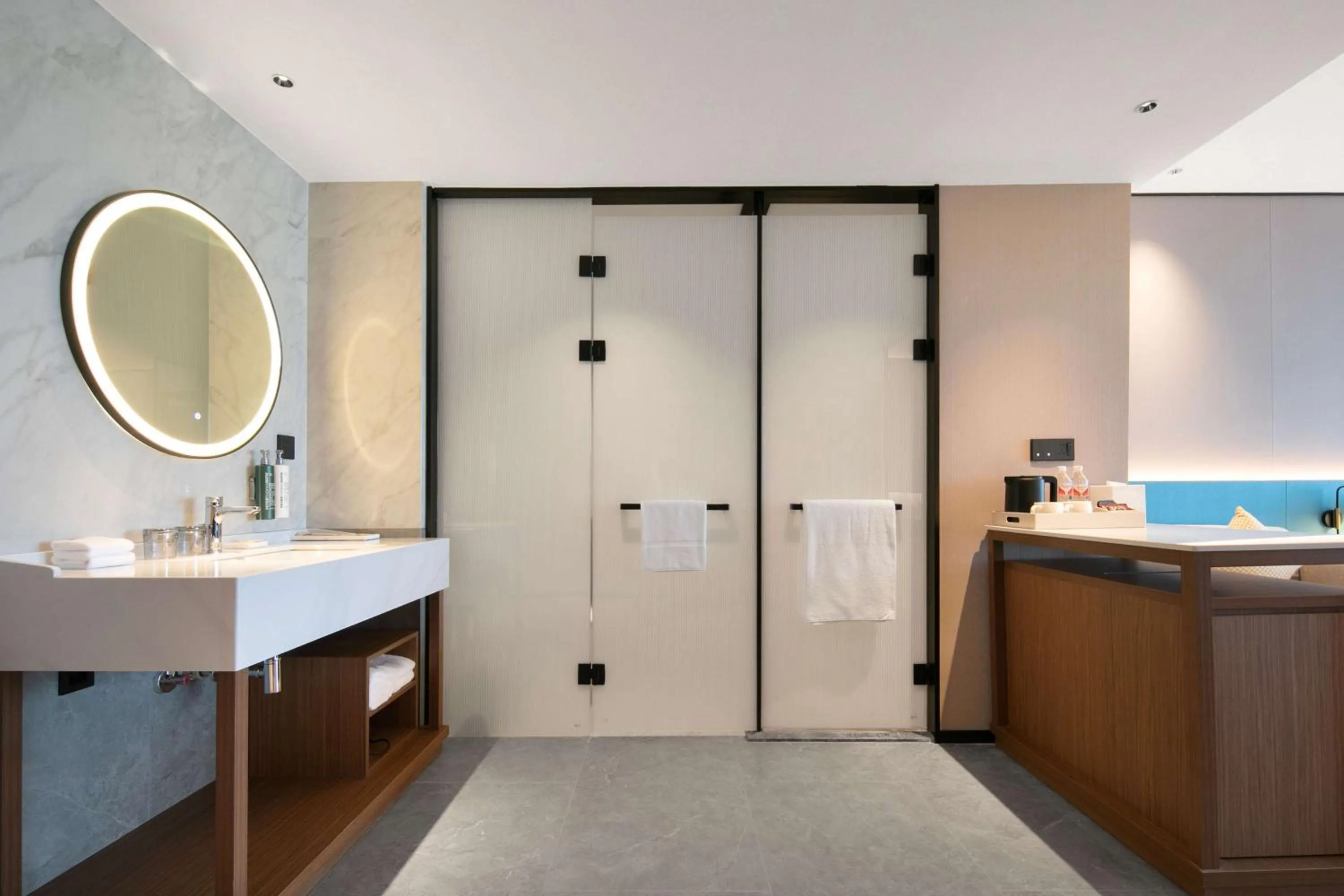 Bathroom in Hilton Garden Inn Handan She County