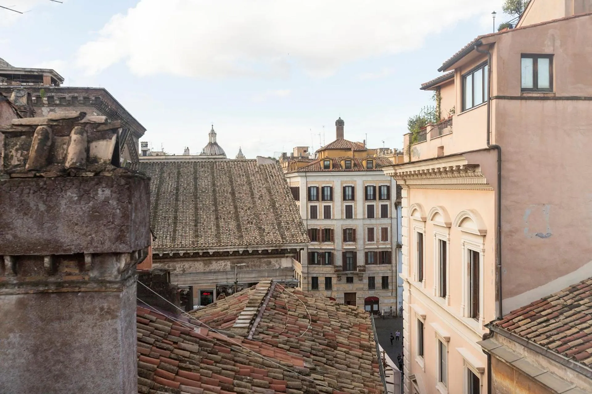 Pantheonview - Luxury Suites