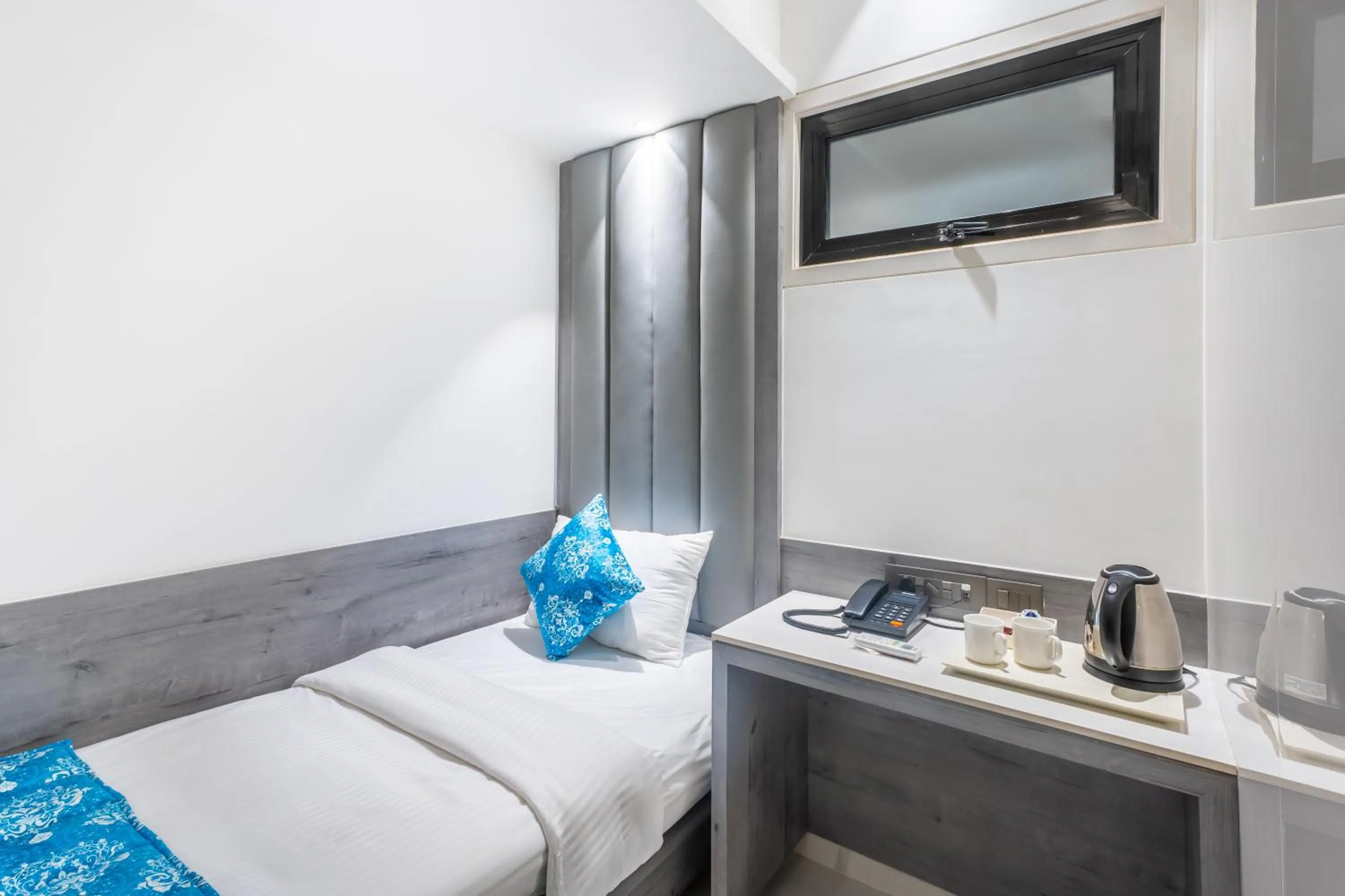 Bedroom, Bed in Hotel Supreme Comforts - Mumbai Airport