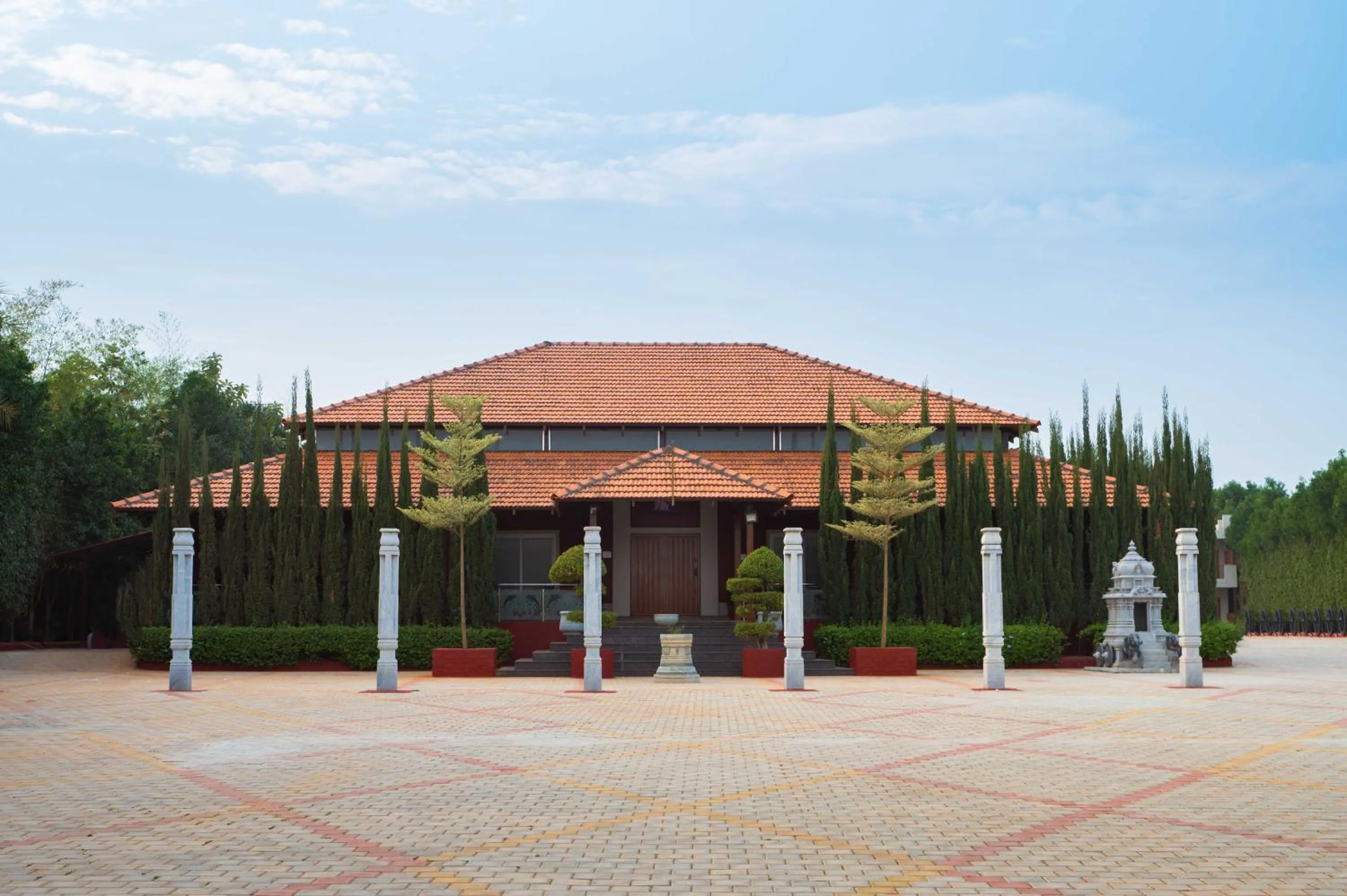 Property building in Poojaris Nirantara - Mysuru