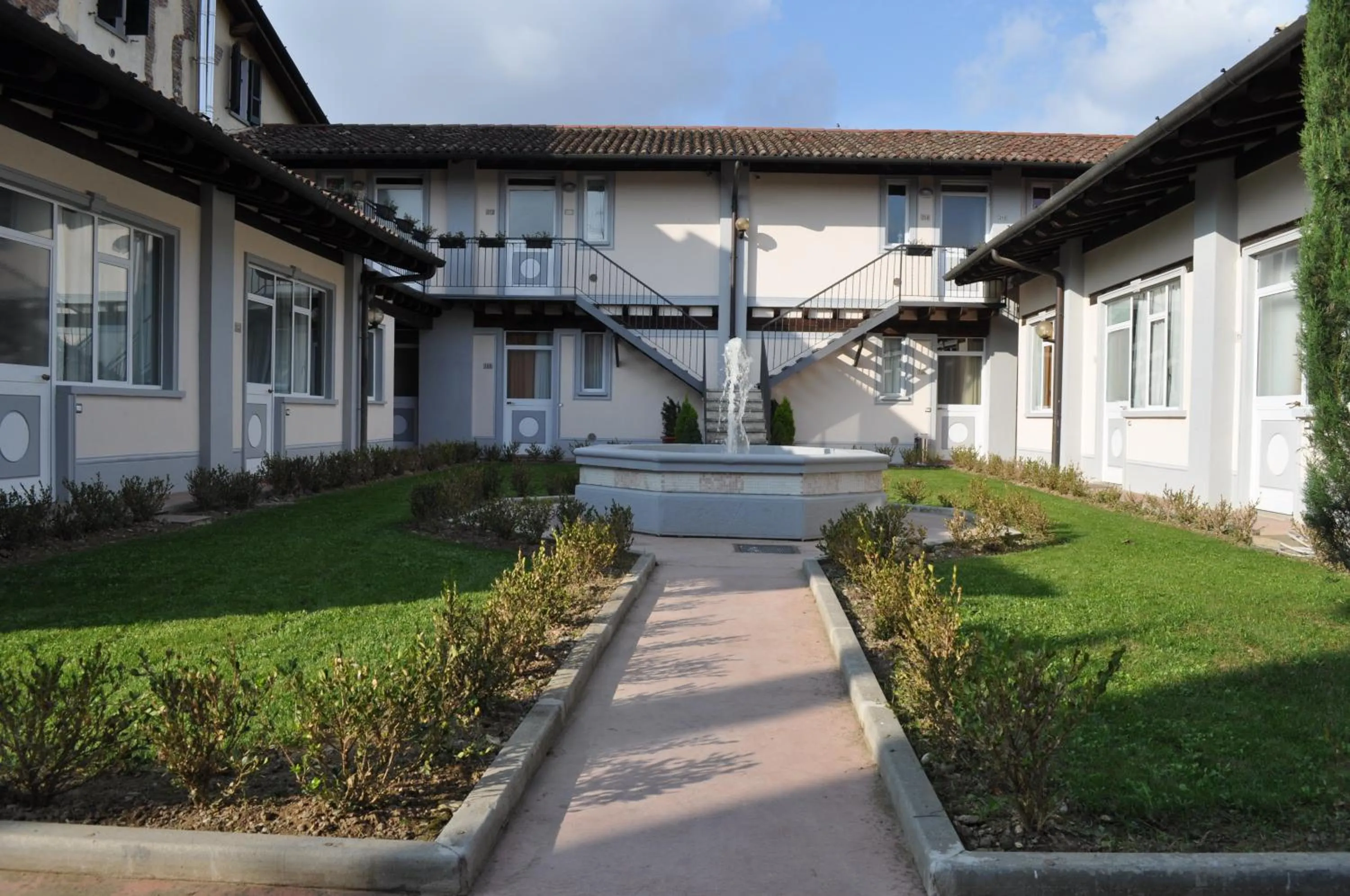 Facade/entrance in Le Residenze del Tenore