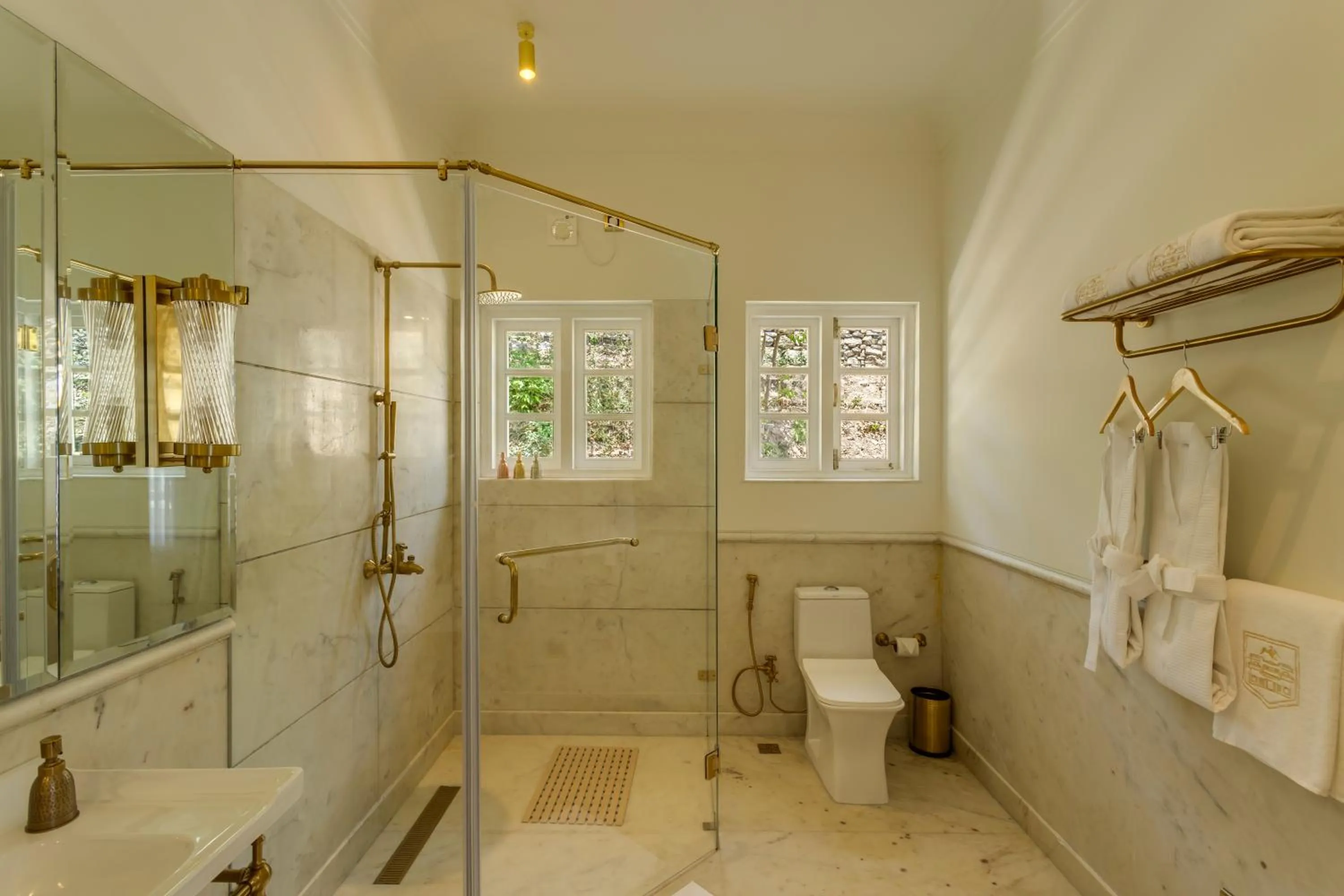 Toilet in Kinwani House - Araiya Anthology