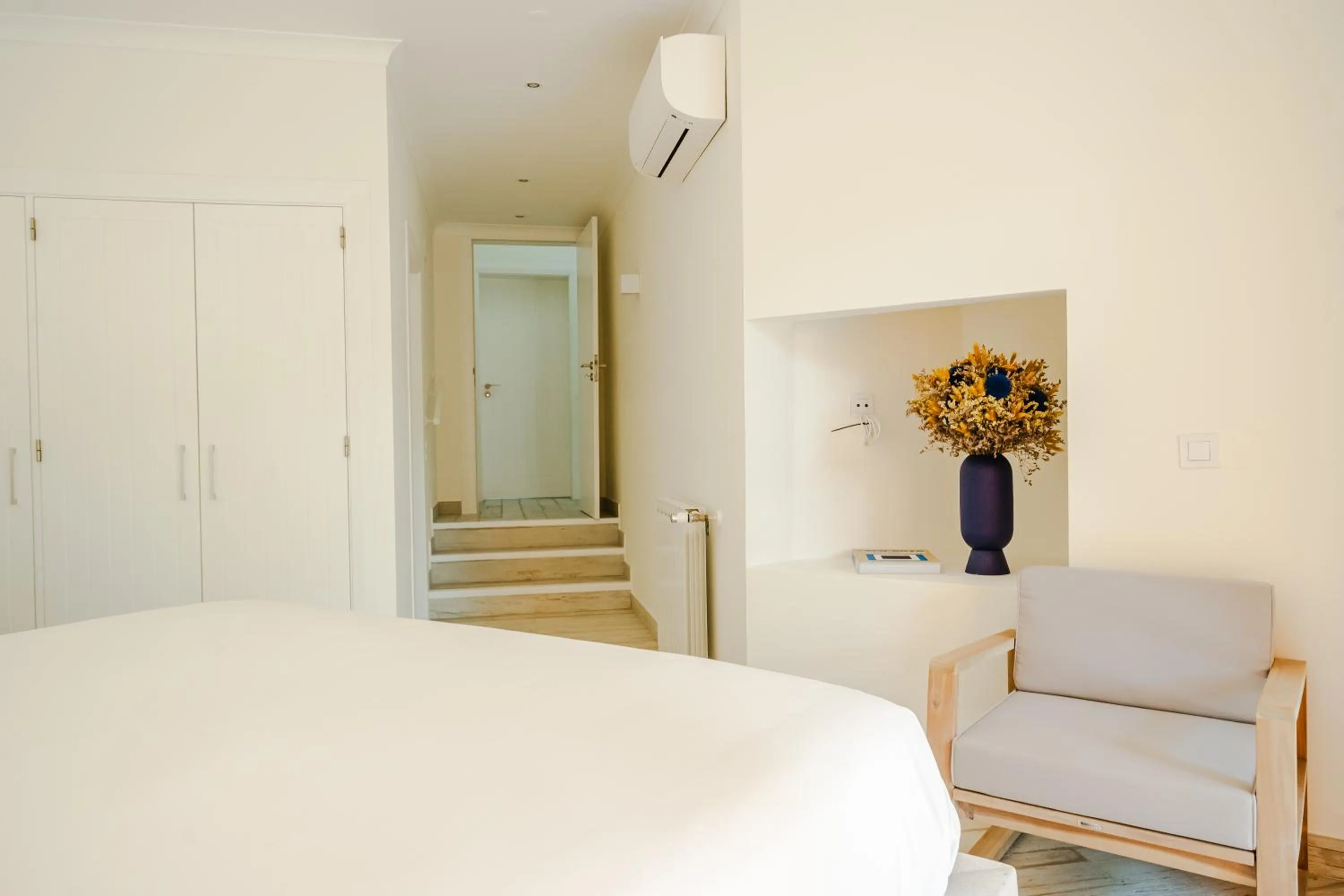 Bed in Casa Pôr do Sal - Boutique Guesthouse with Heated Pool & Sea Views