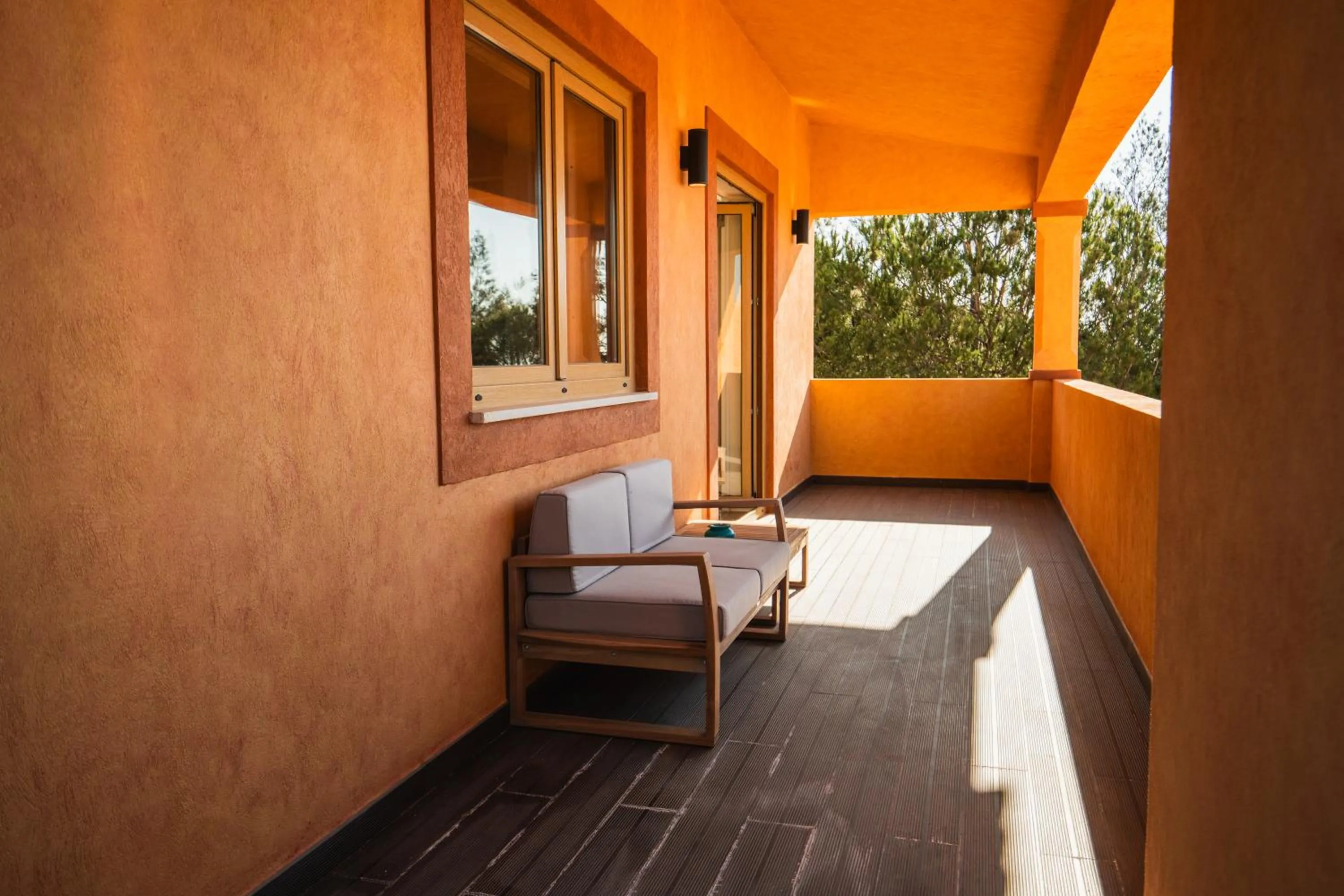 Patio in Casa Pôr do Sal - Boutique Guesthouse with Heated Pool & Sea Views