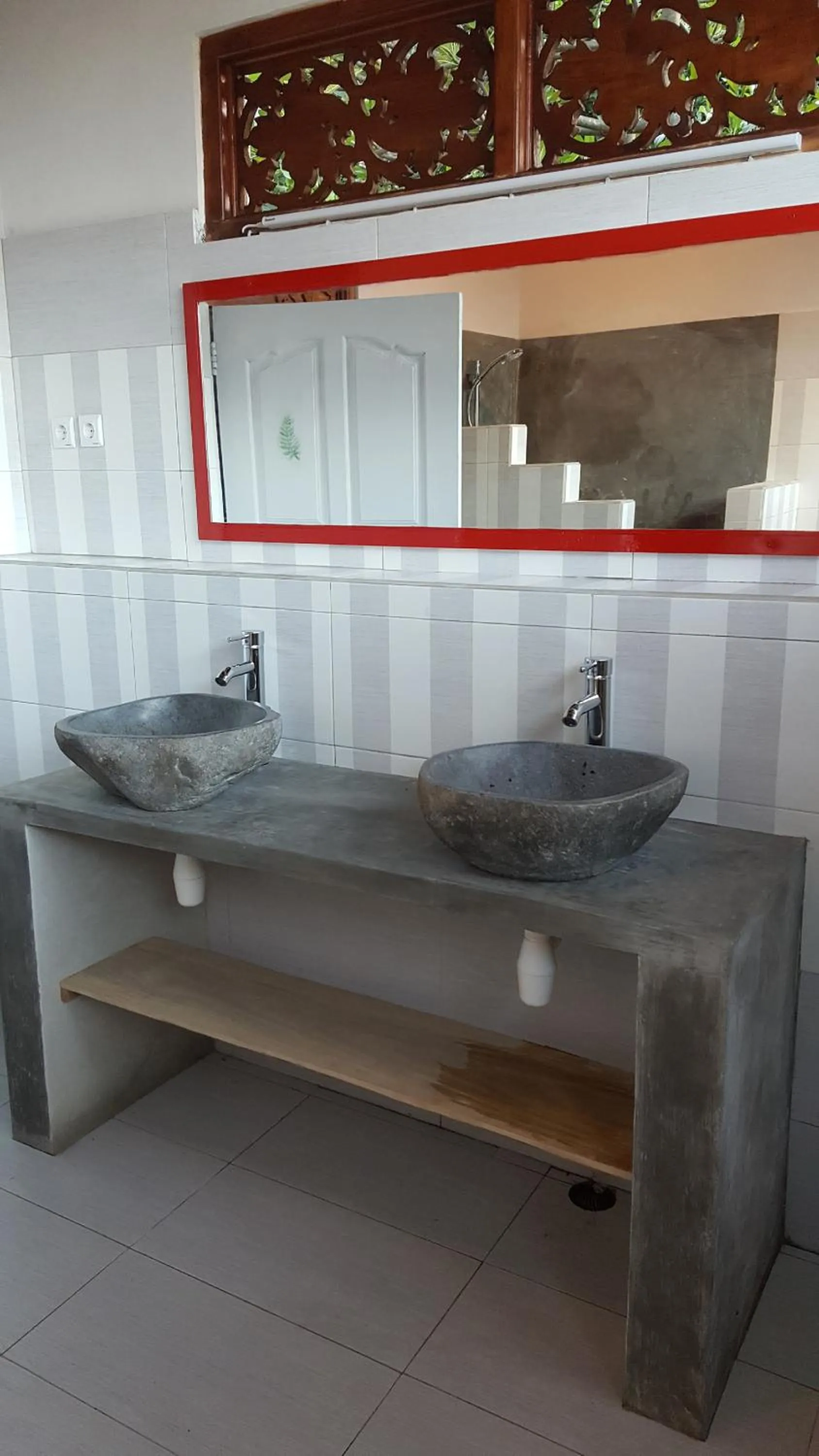 Bathroom in Villa Lumbalumba