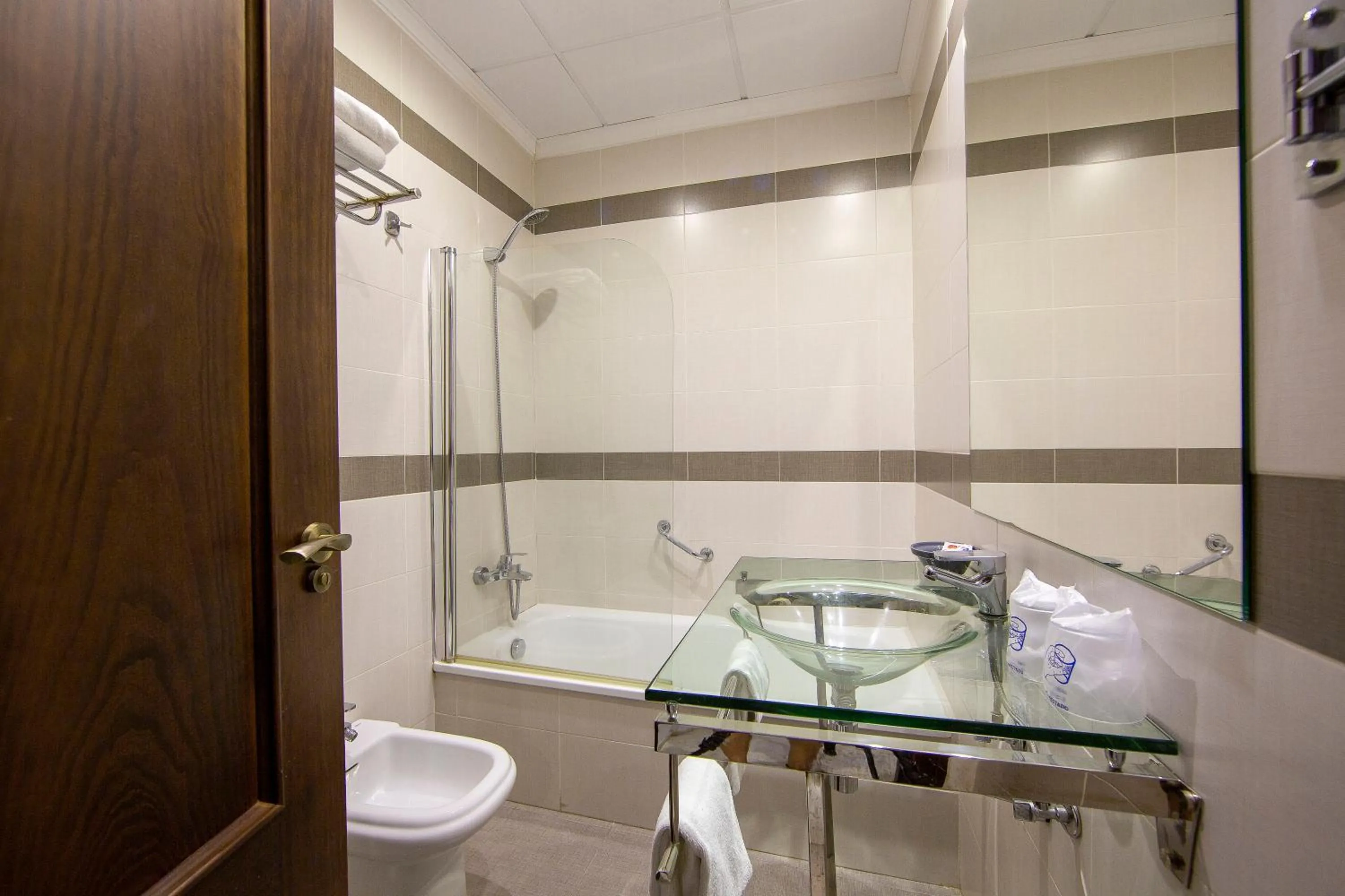 Toilet in Hotel Los Omeyas