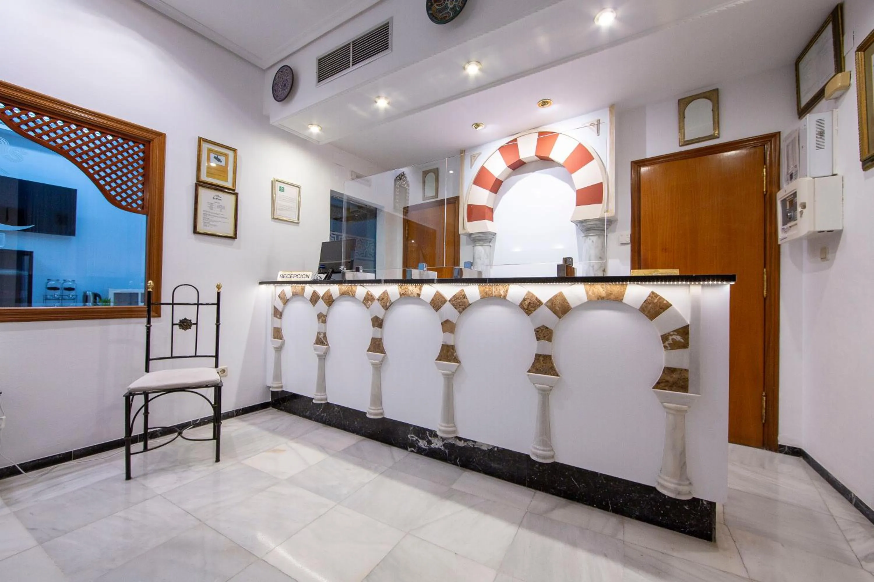 Lobby or reception in Hotel Los Omeyas