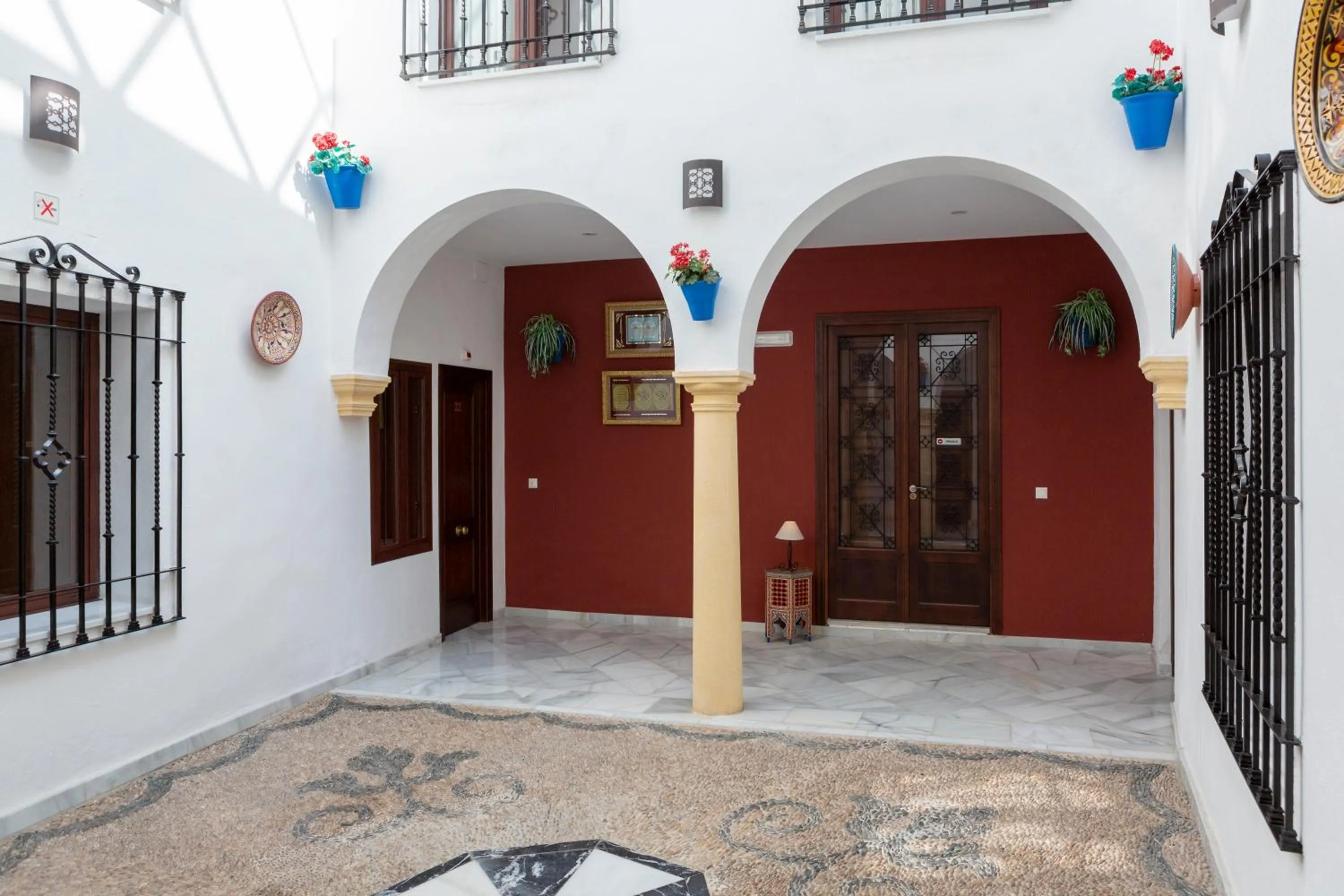 Patio in Hotel Los Omeyas