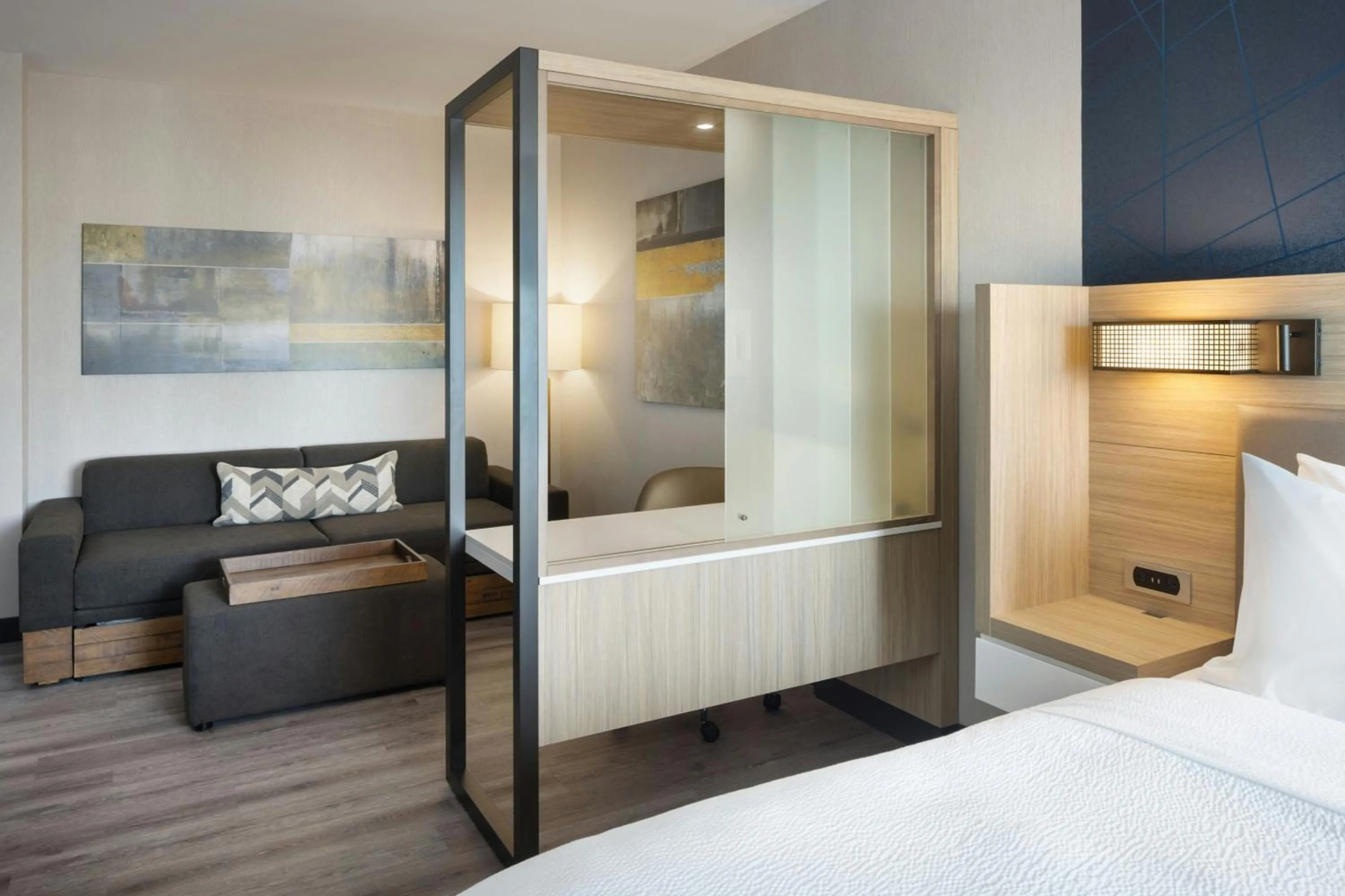 Photo of the whole room, Bed in Springhill Suites by Marriott Newburgh Evansville