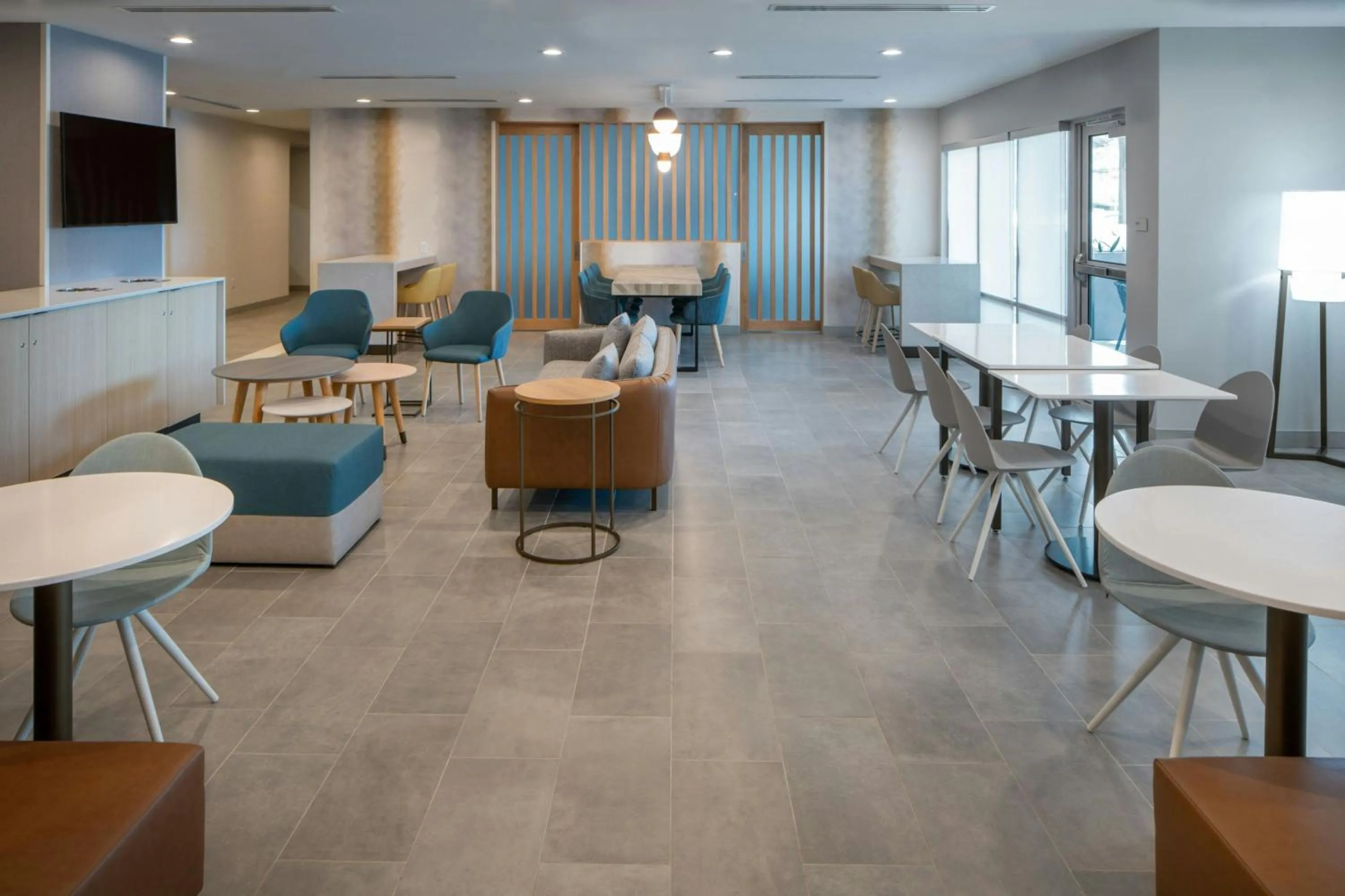 Breakfast in TownePlace Suites by Marriott Pensacola West I-10