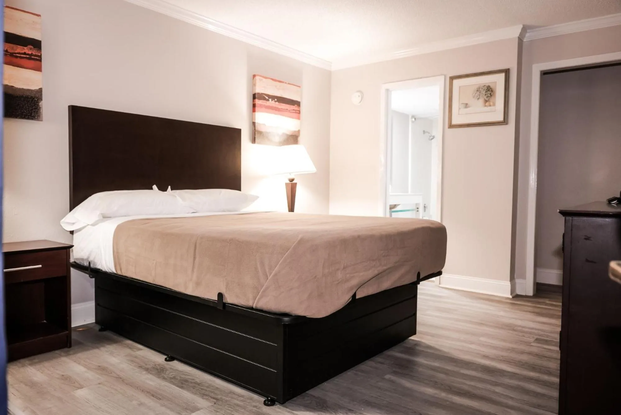 Bedroom, Bed in Riverside Inn & Suites Danville Virginia