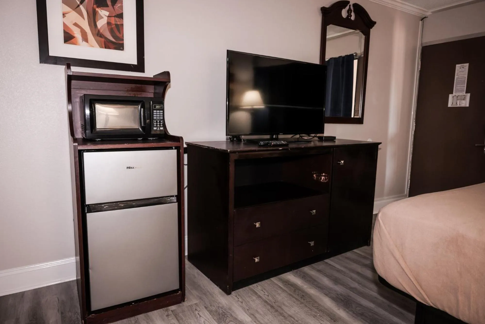 Bedroom, Bed in Riverside Inn & Suites Danville Virginia