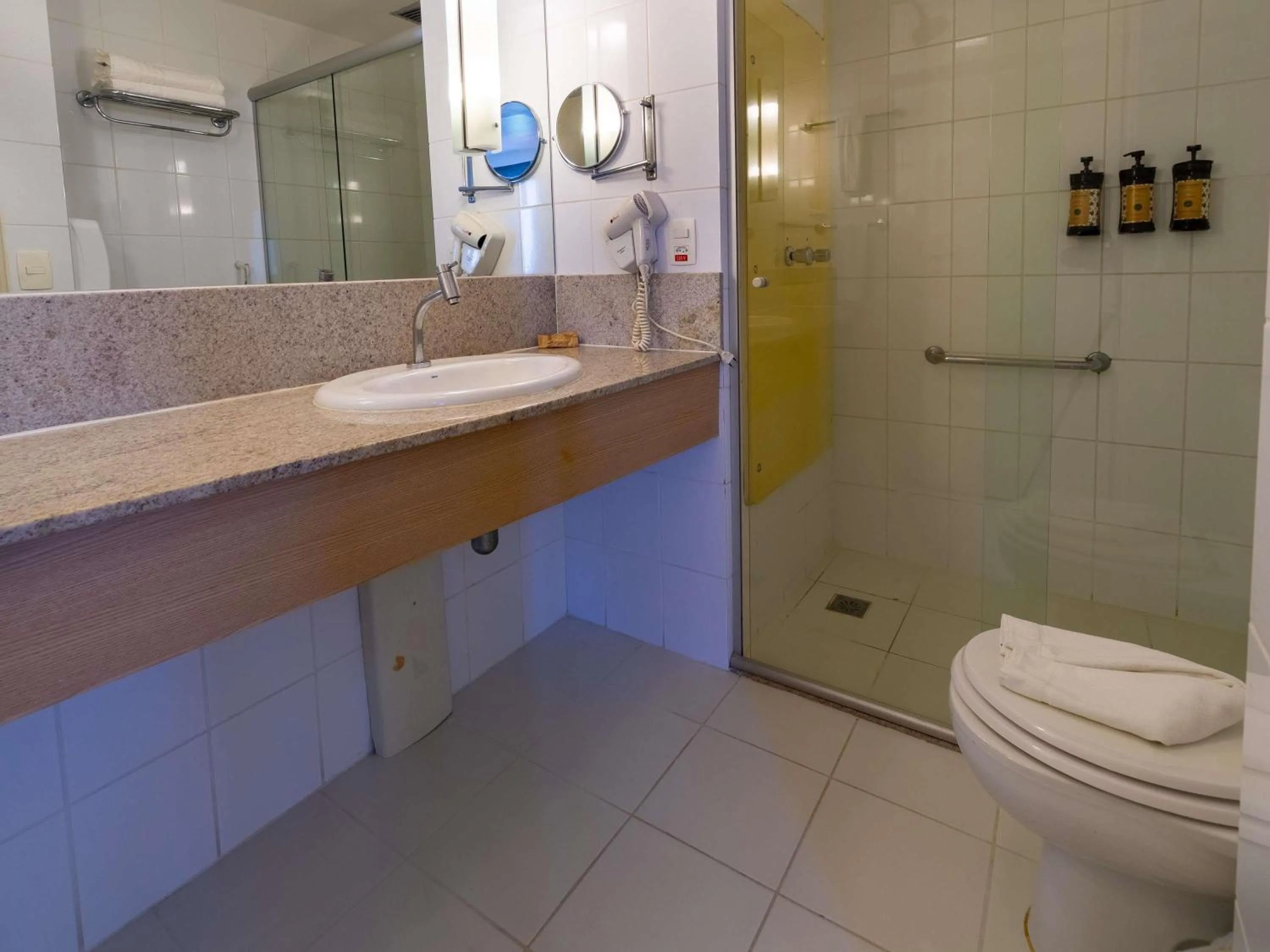 Bedroom in Mercure Manaus