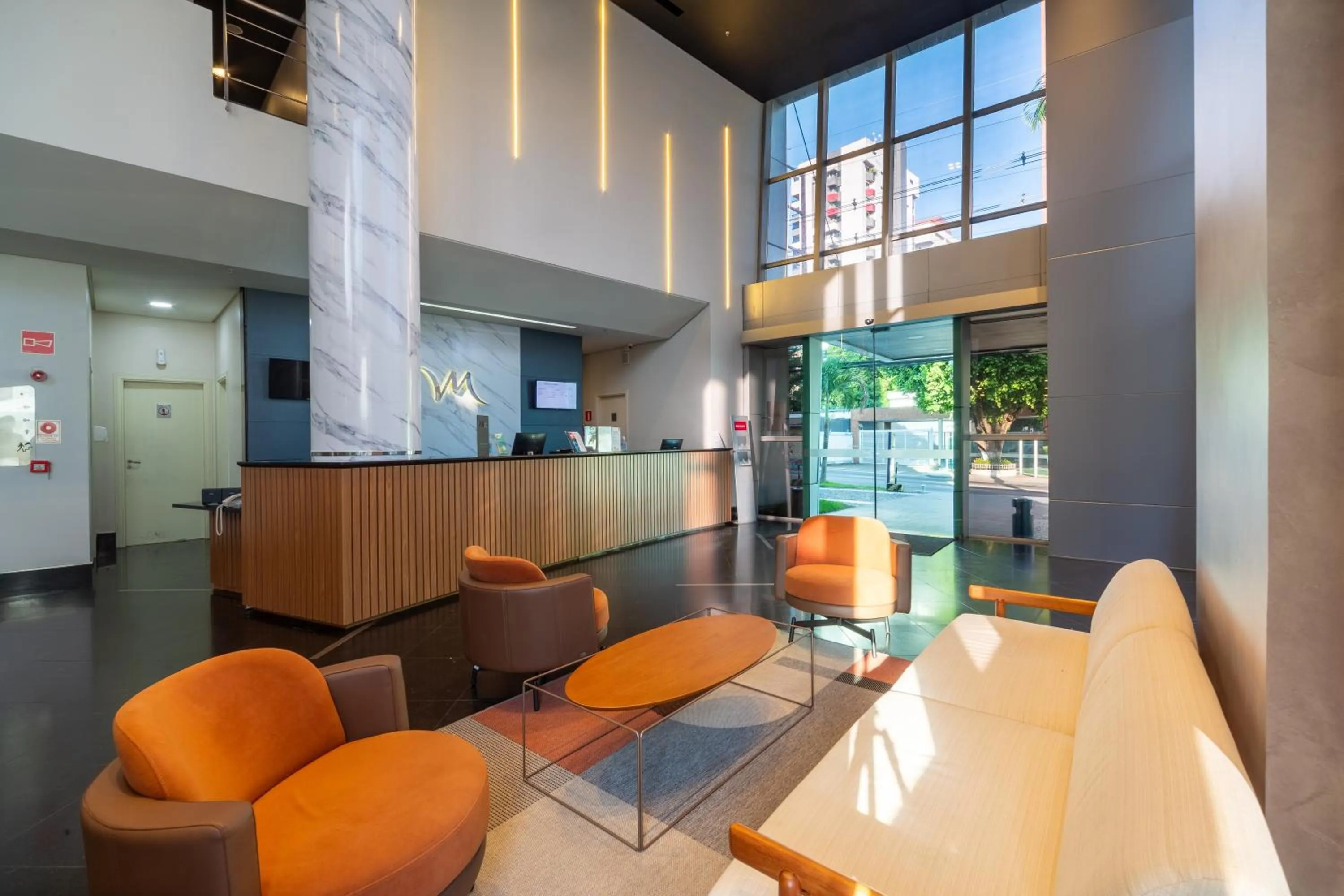 Lobby or reception in Mercure Manaus