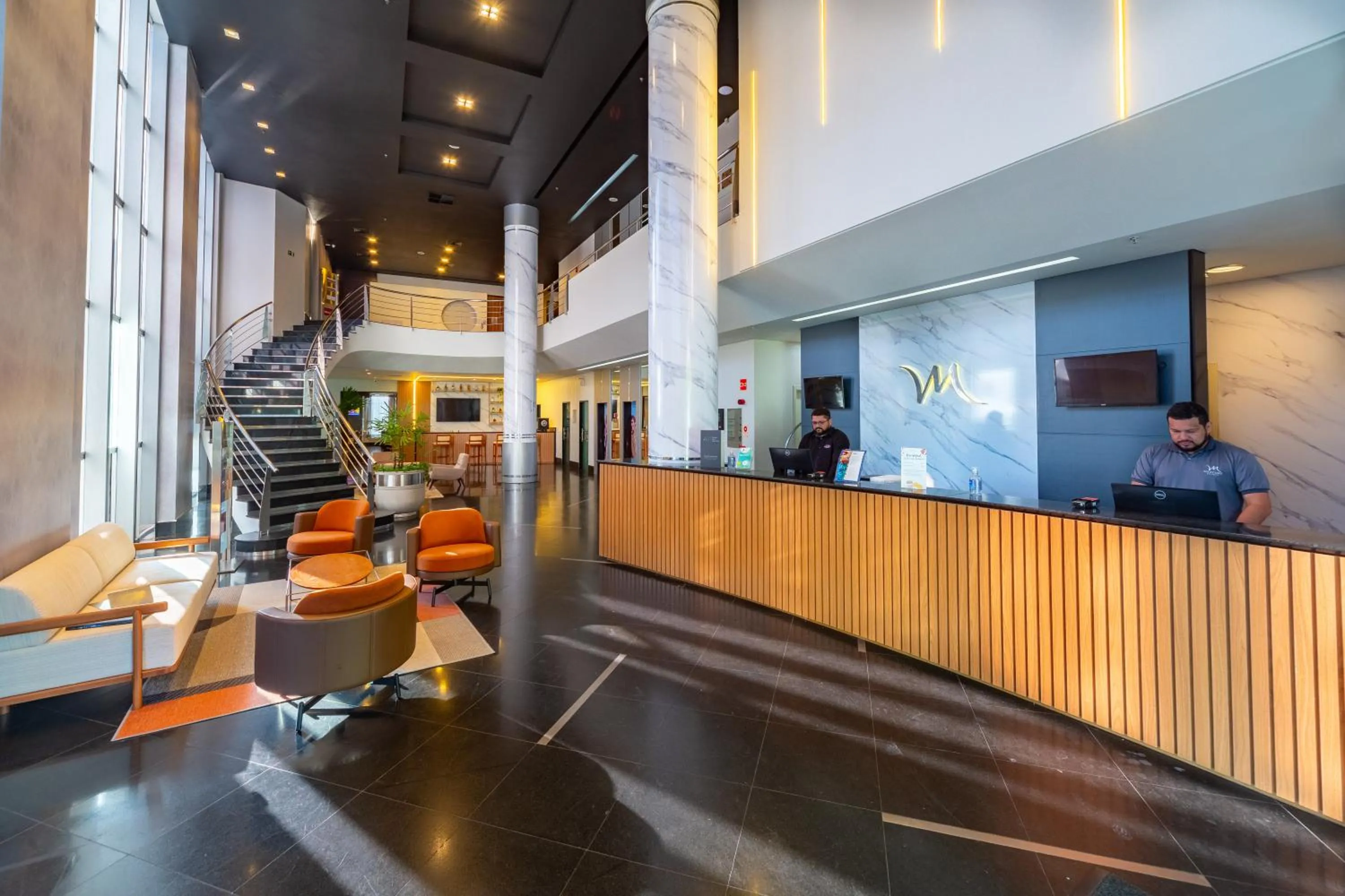 Lobby or reception in Mercure Manaus