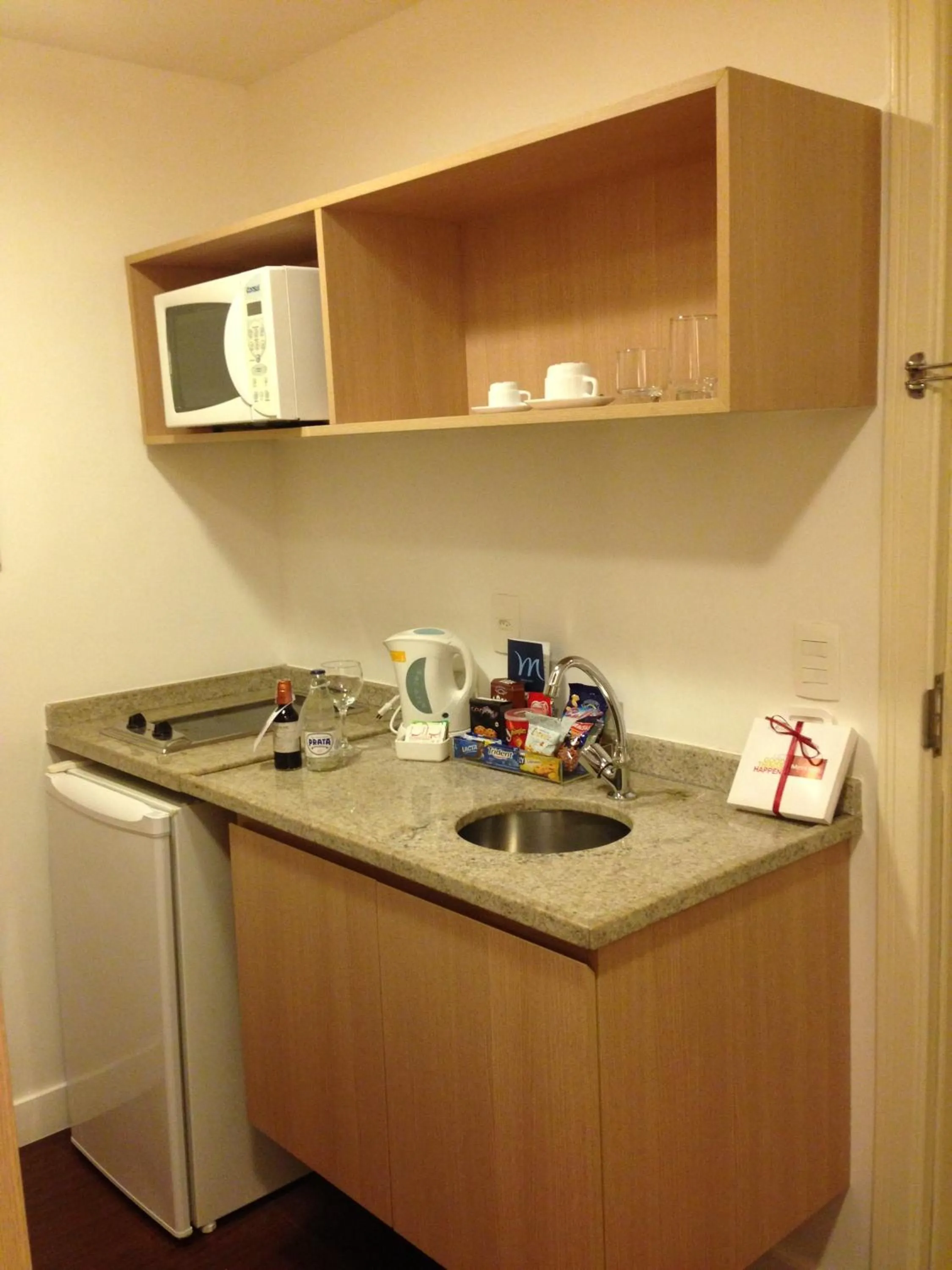 Kitchen or kitchenette in Mercure Manaus