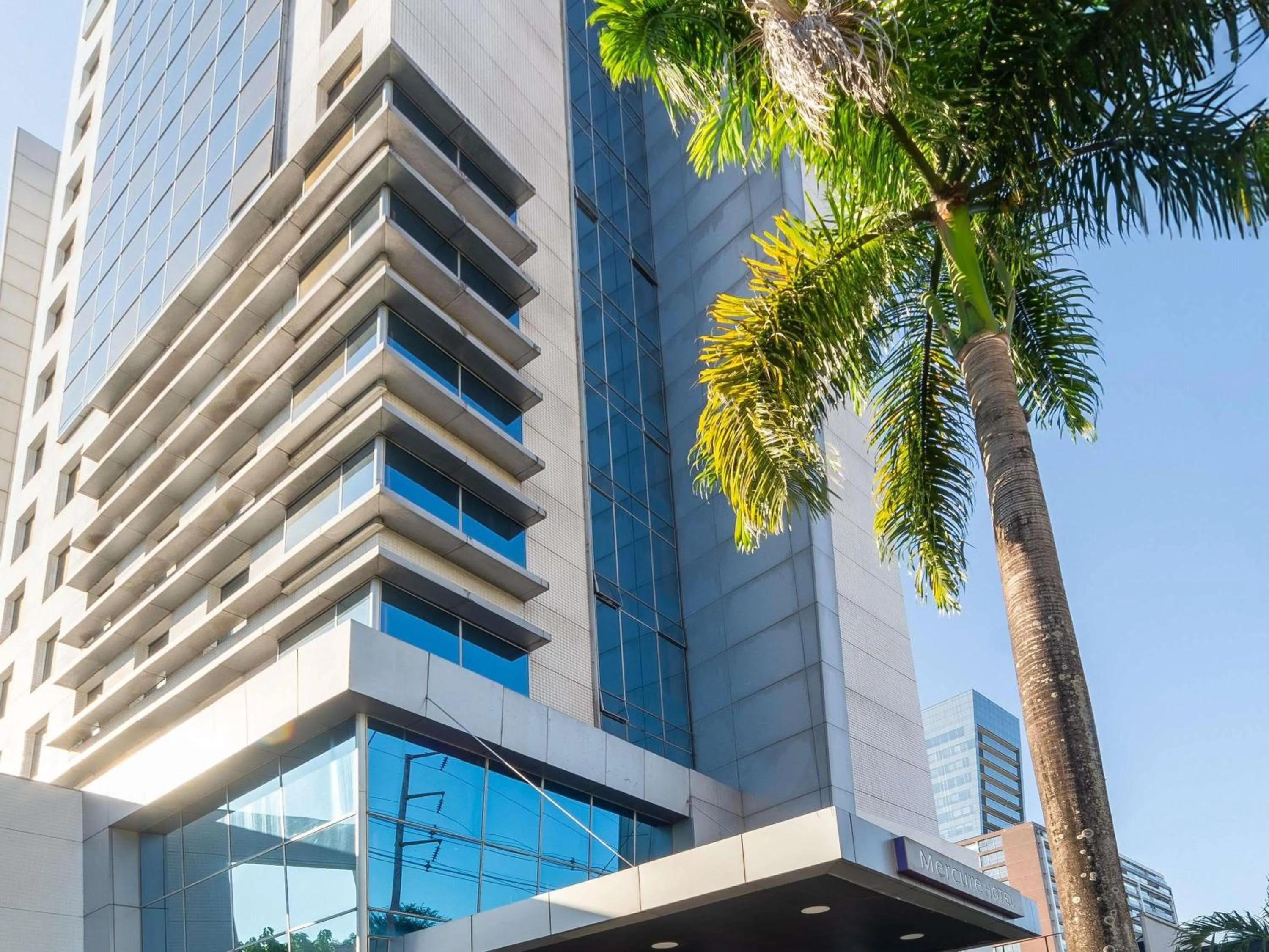 Property building in Mercure Manaus