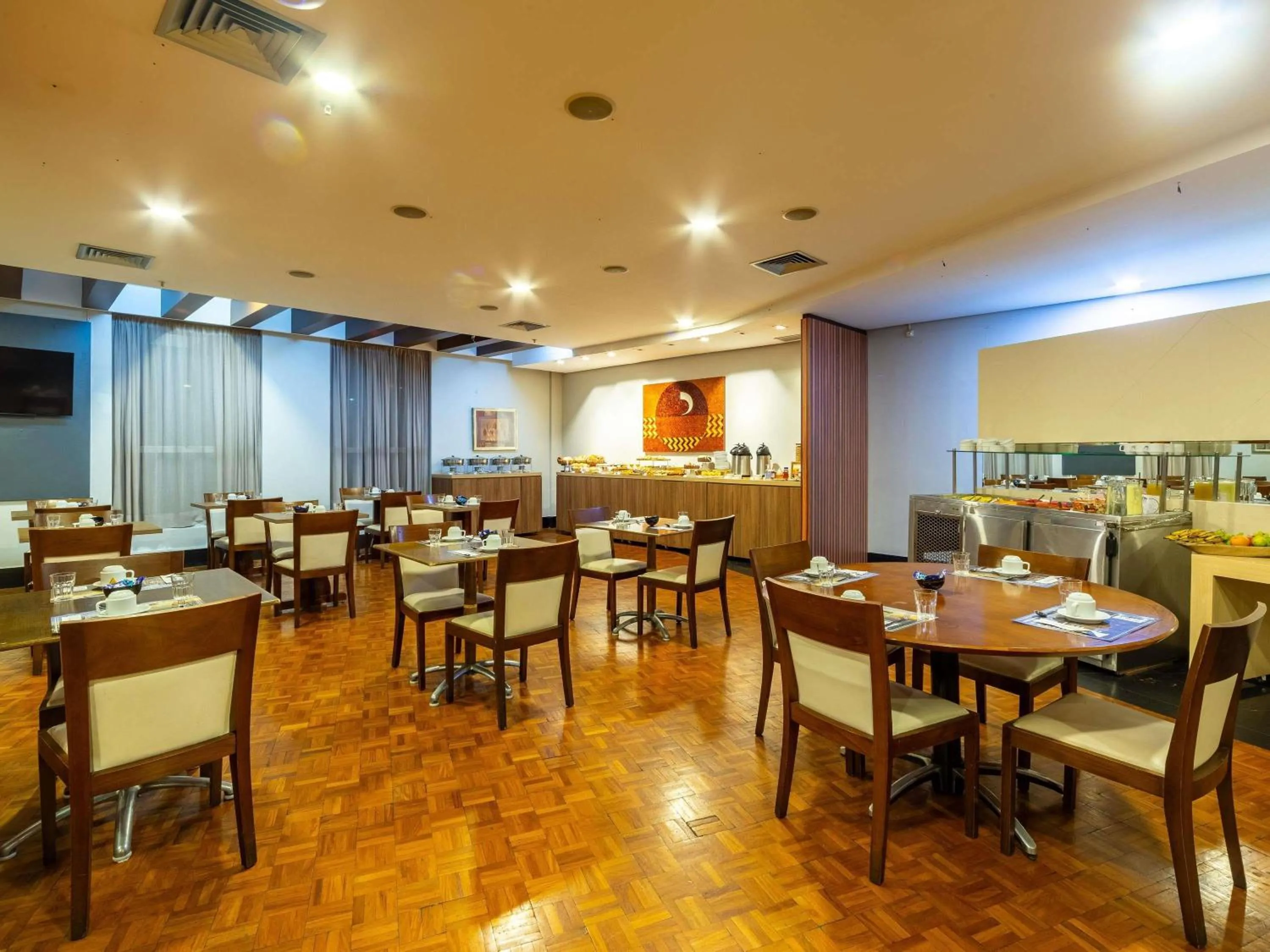 Restaurant/places to eat in Mercure Manaus