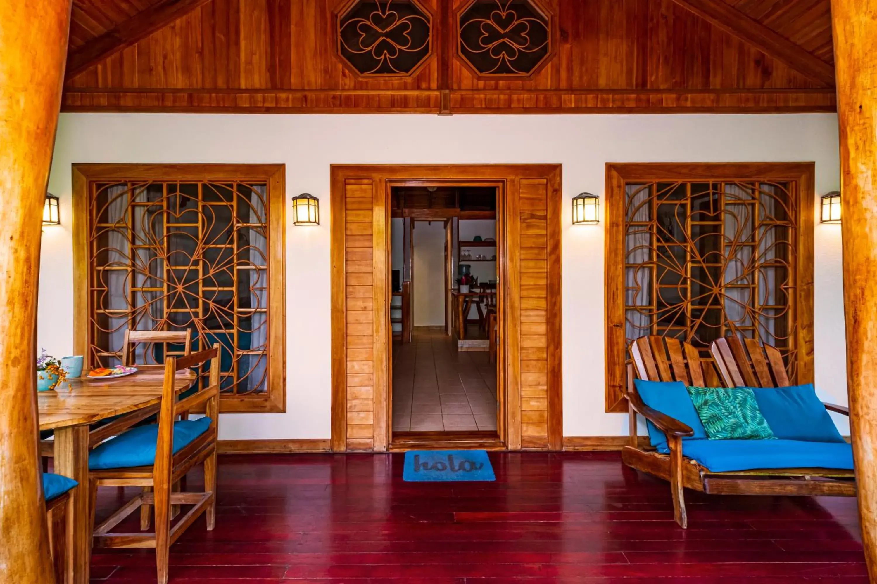 Bungalow Deluxe with Air Conditioning in El Nido Jungle Lodge Bungalow Deluxe with Air Conditioning in El Nido Jungle Lodge