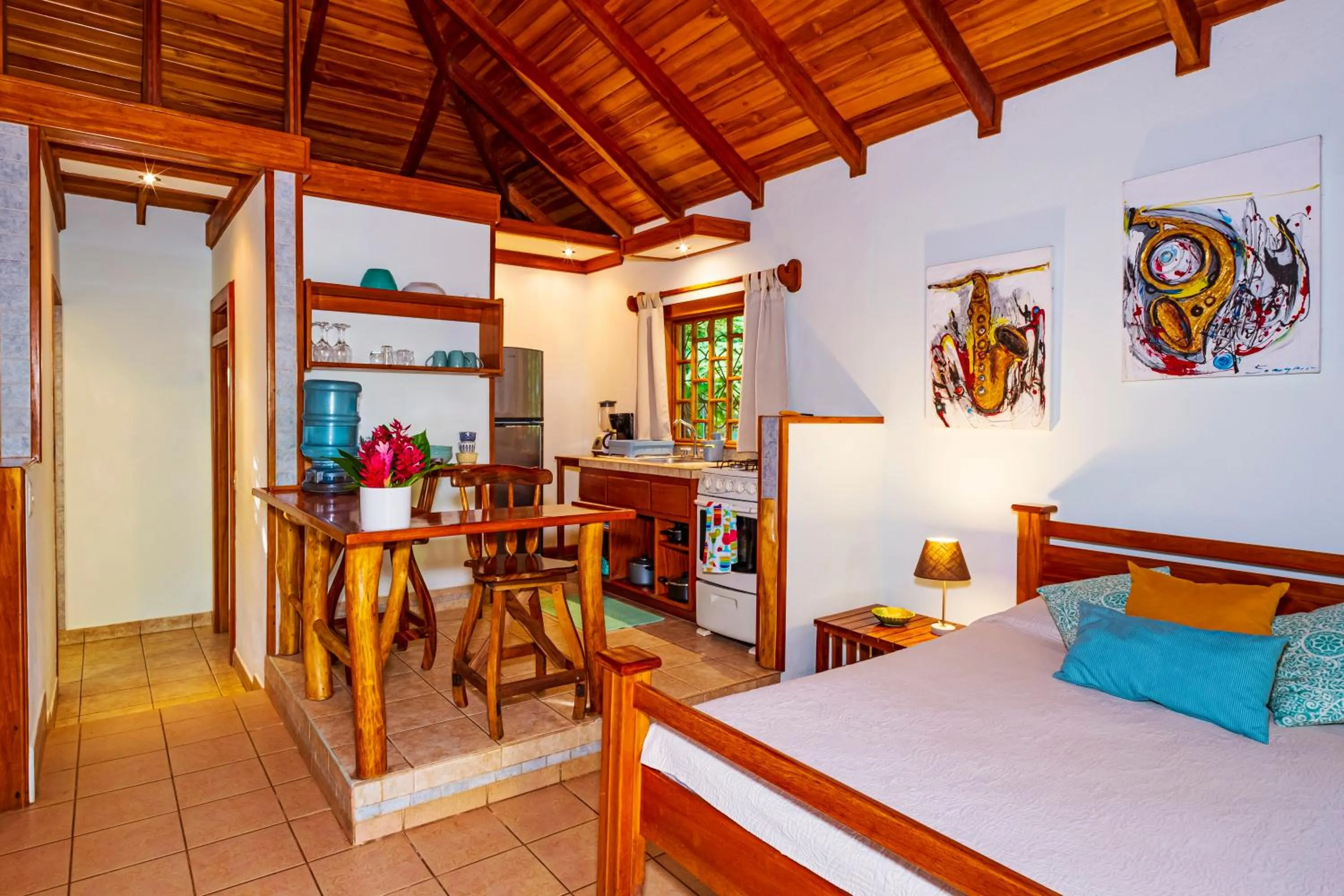 Kitchen or kitchenette in El Nido Jungle Lodge