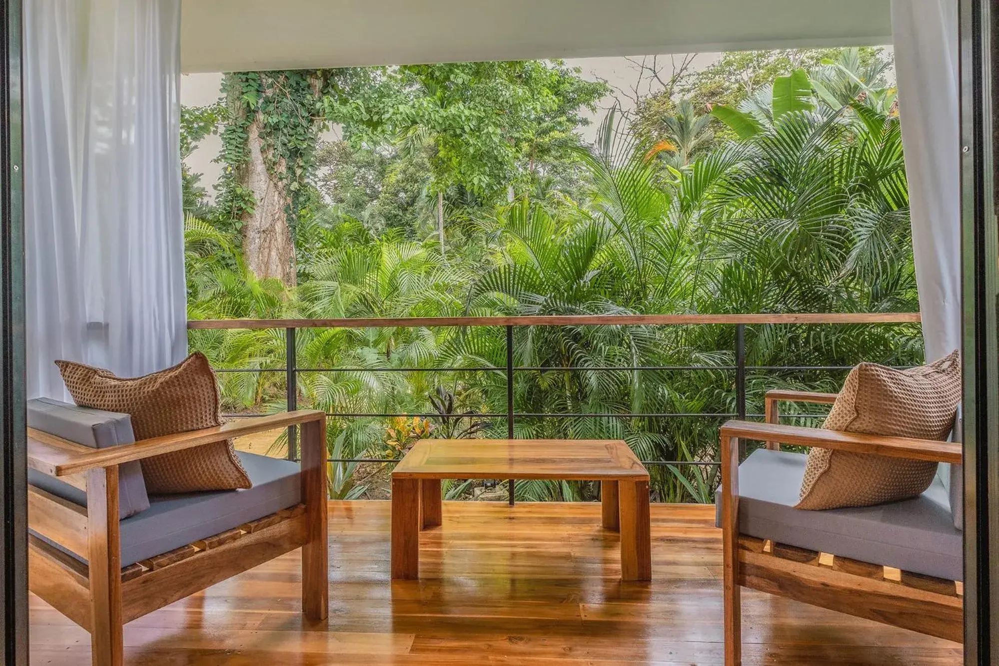 Luxury Bungalow With AC in El Nido Jungle Lodge Luxury Bungalow With AC in El Nido Jungle Lodge