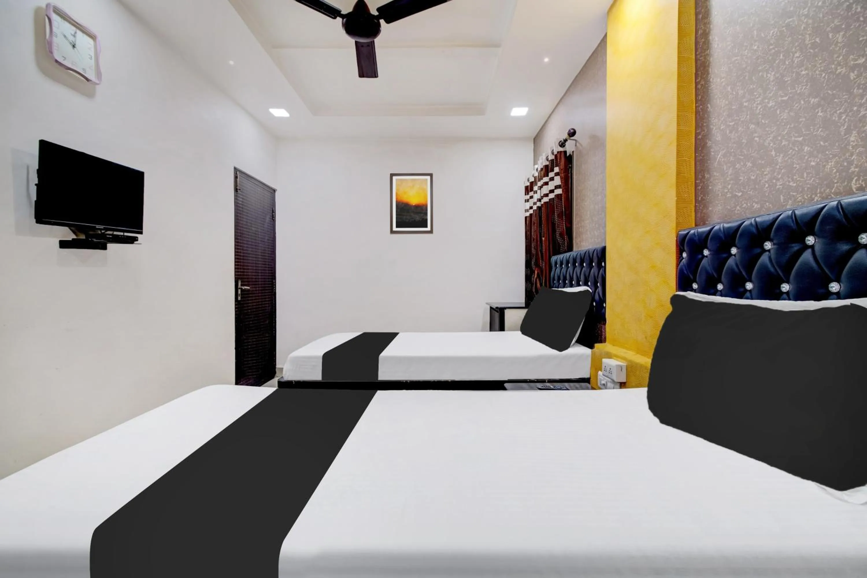 Bedroom, Bed in Super Hotel O Rajadhani