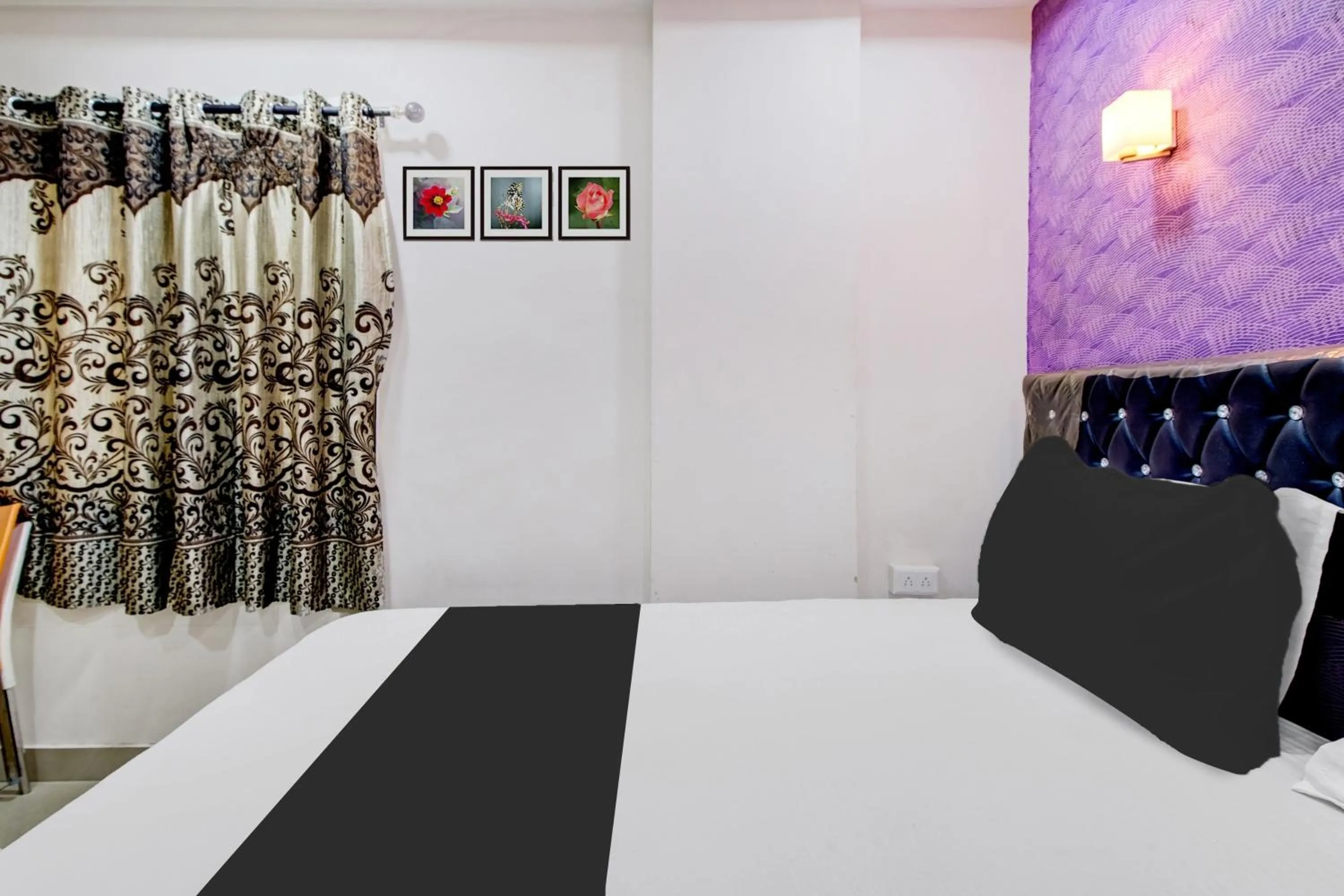 Bedroom, Bed in Super Hotel O Rajadhani