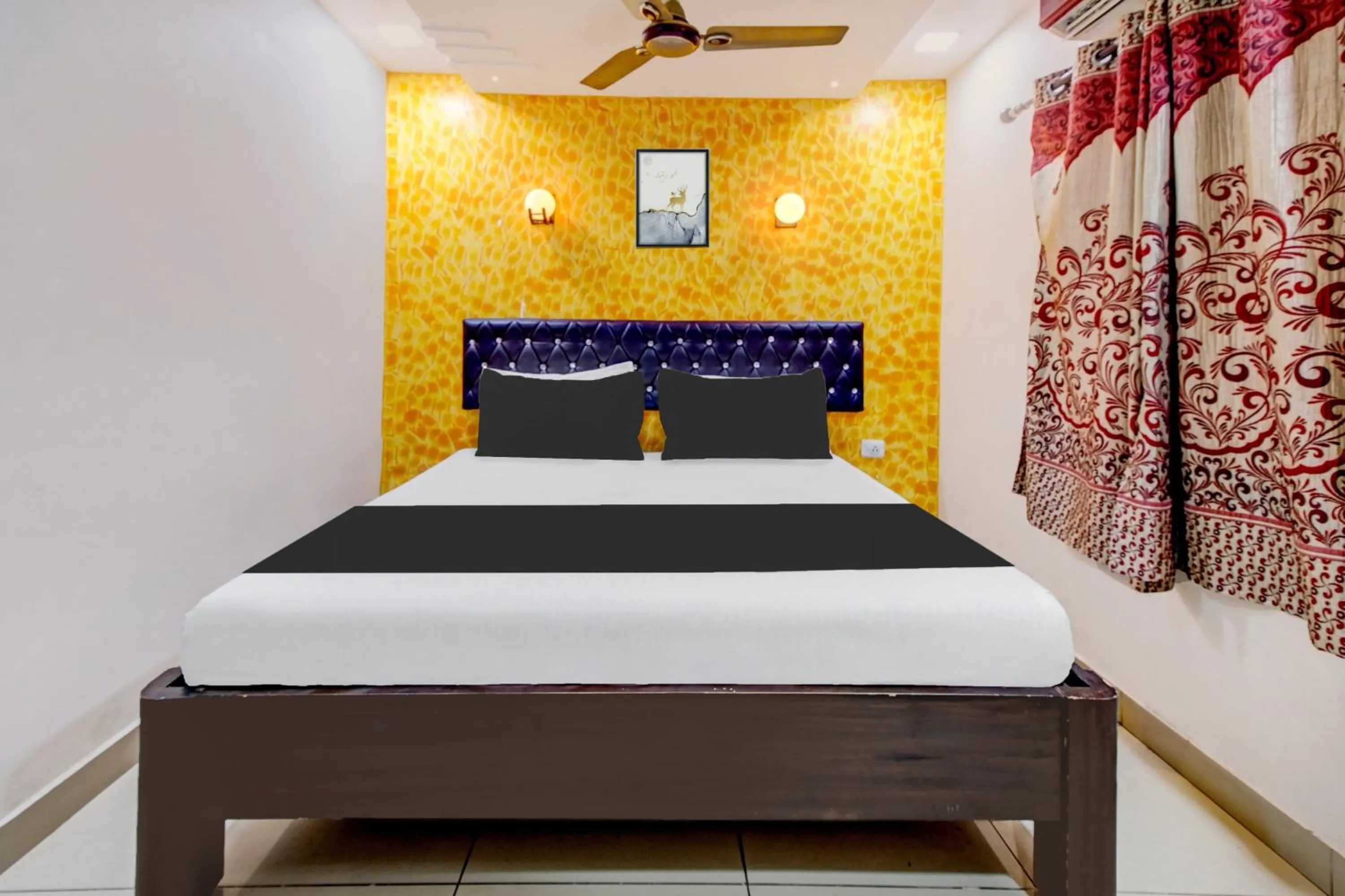 Bedroom, Bed in Super Hotel O Rajadhani