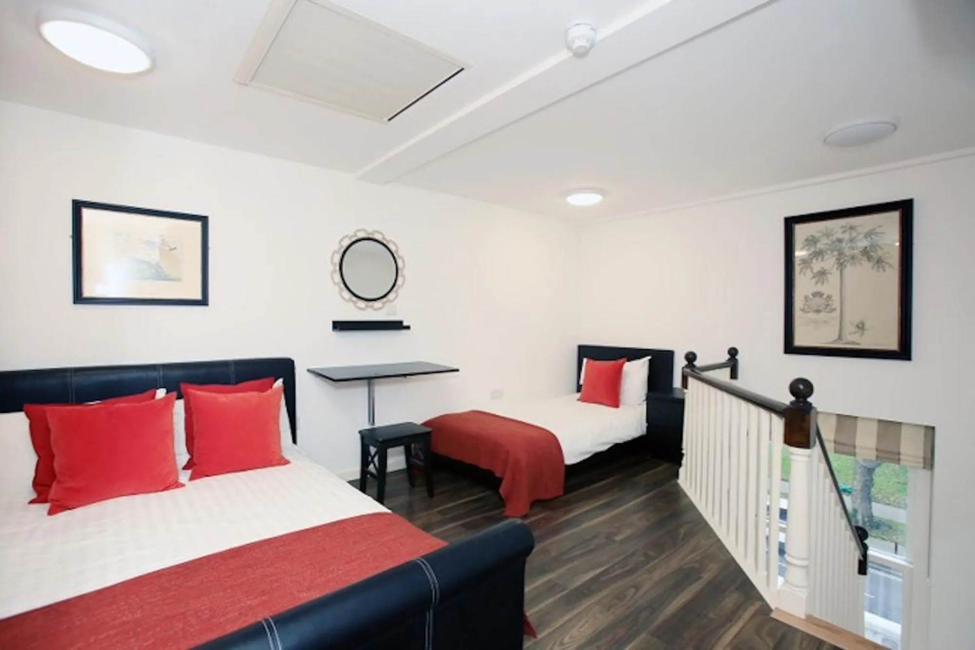 Bedroom in OYO Grantly Hotel