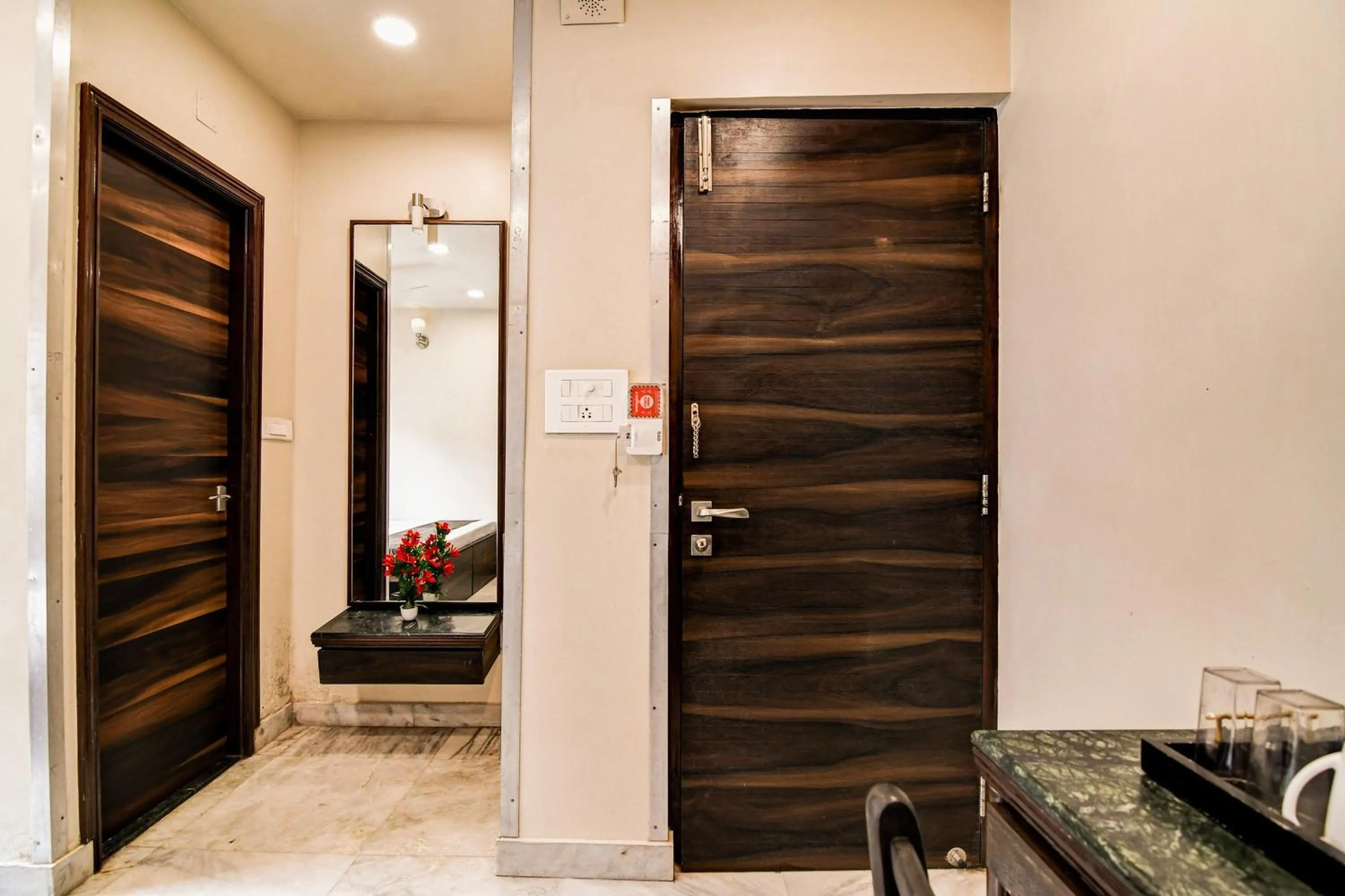 Bedroom in Super Collection O Belgacihia Near Kolkata Railway Station