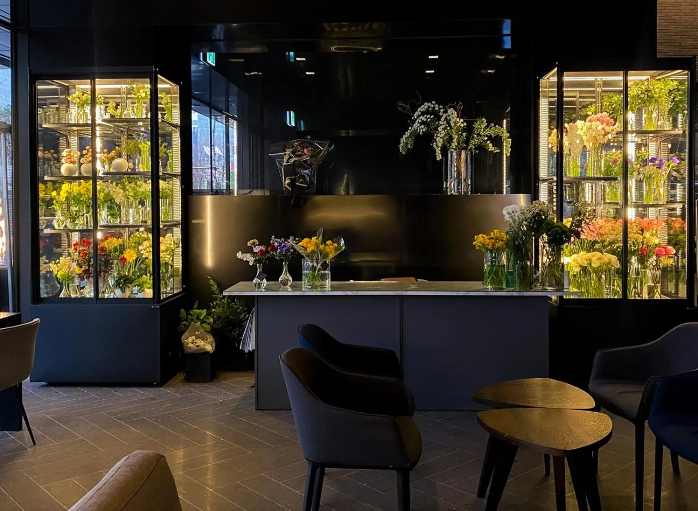 Property building in GLAD Yeouido