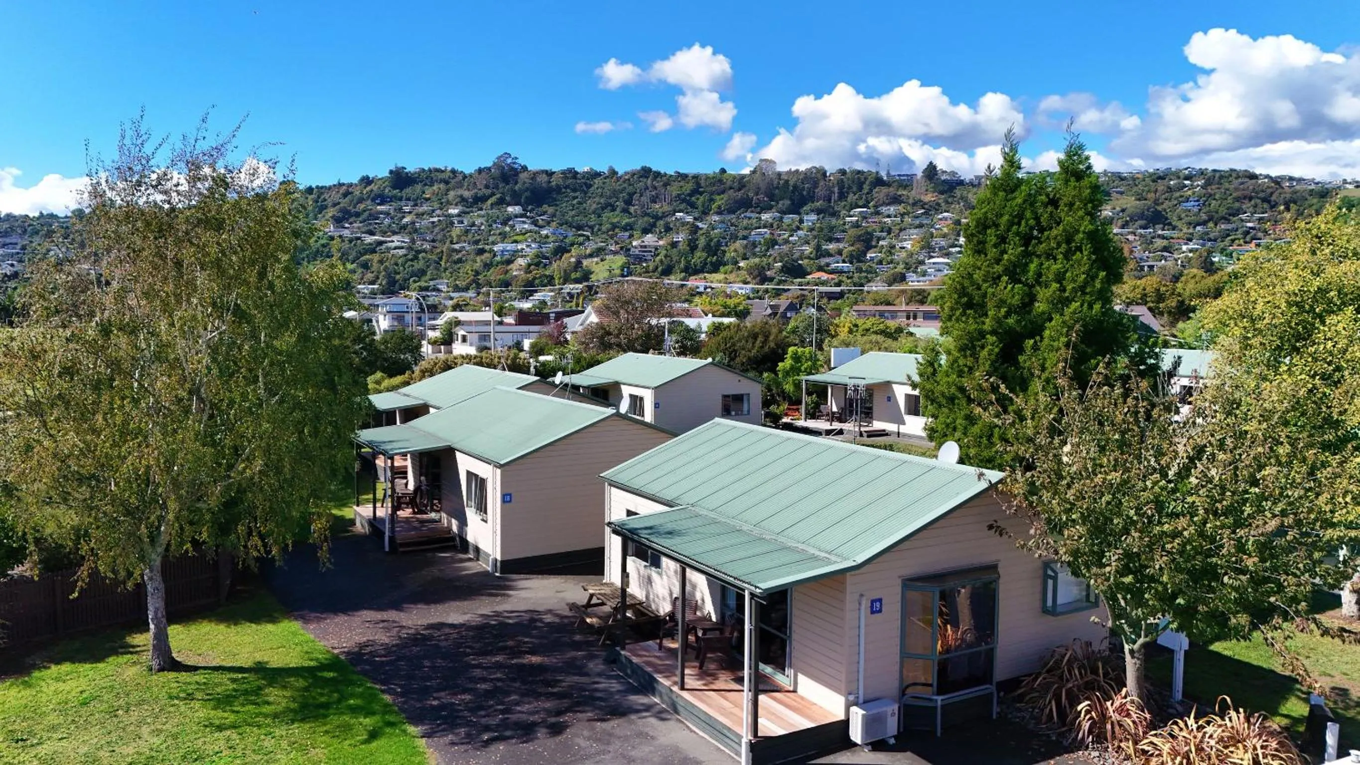 Property building in Tāhuna Beach Holiday Park