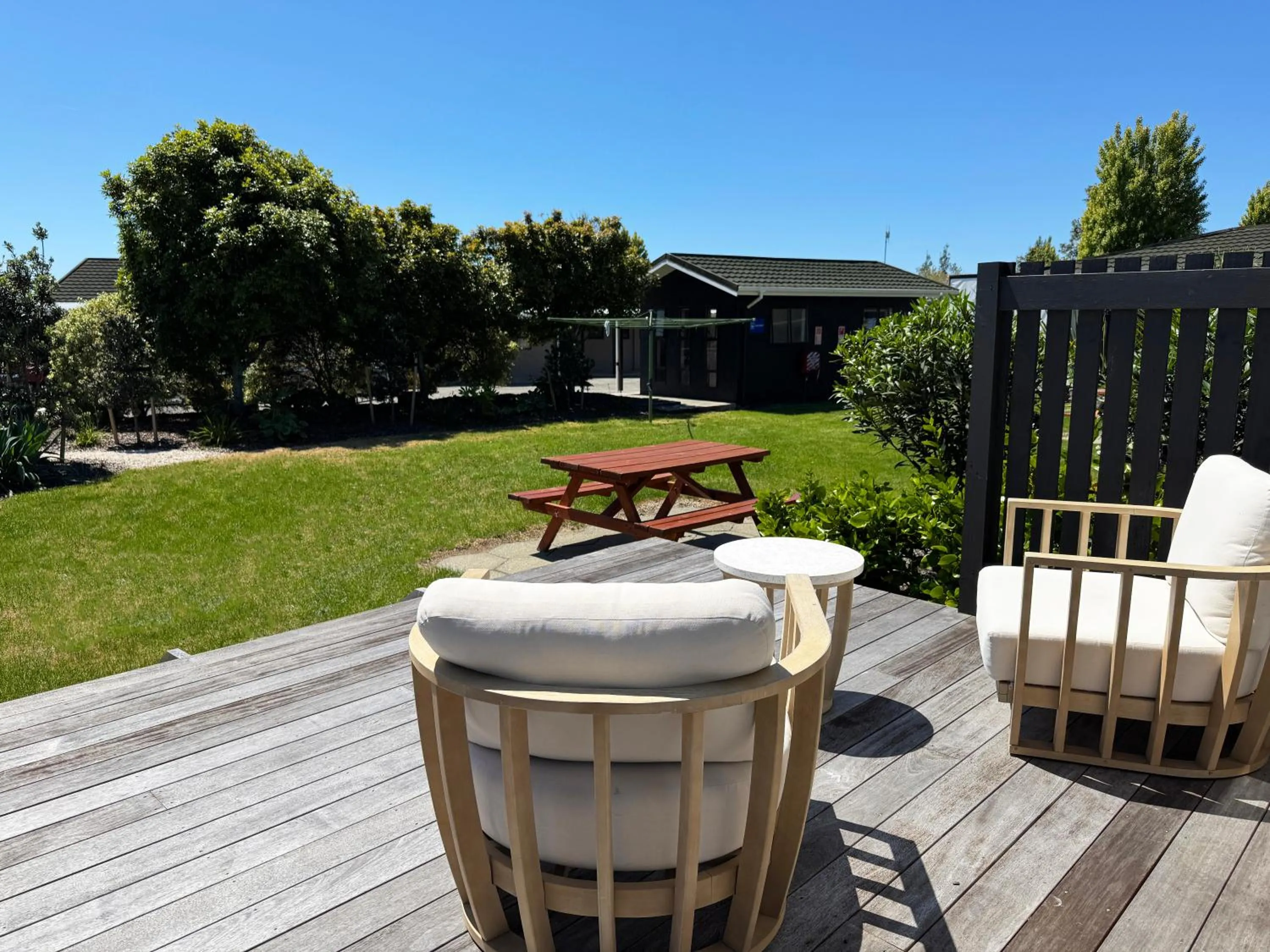 Patio in Tāhuna Beach Holiday Park