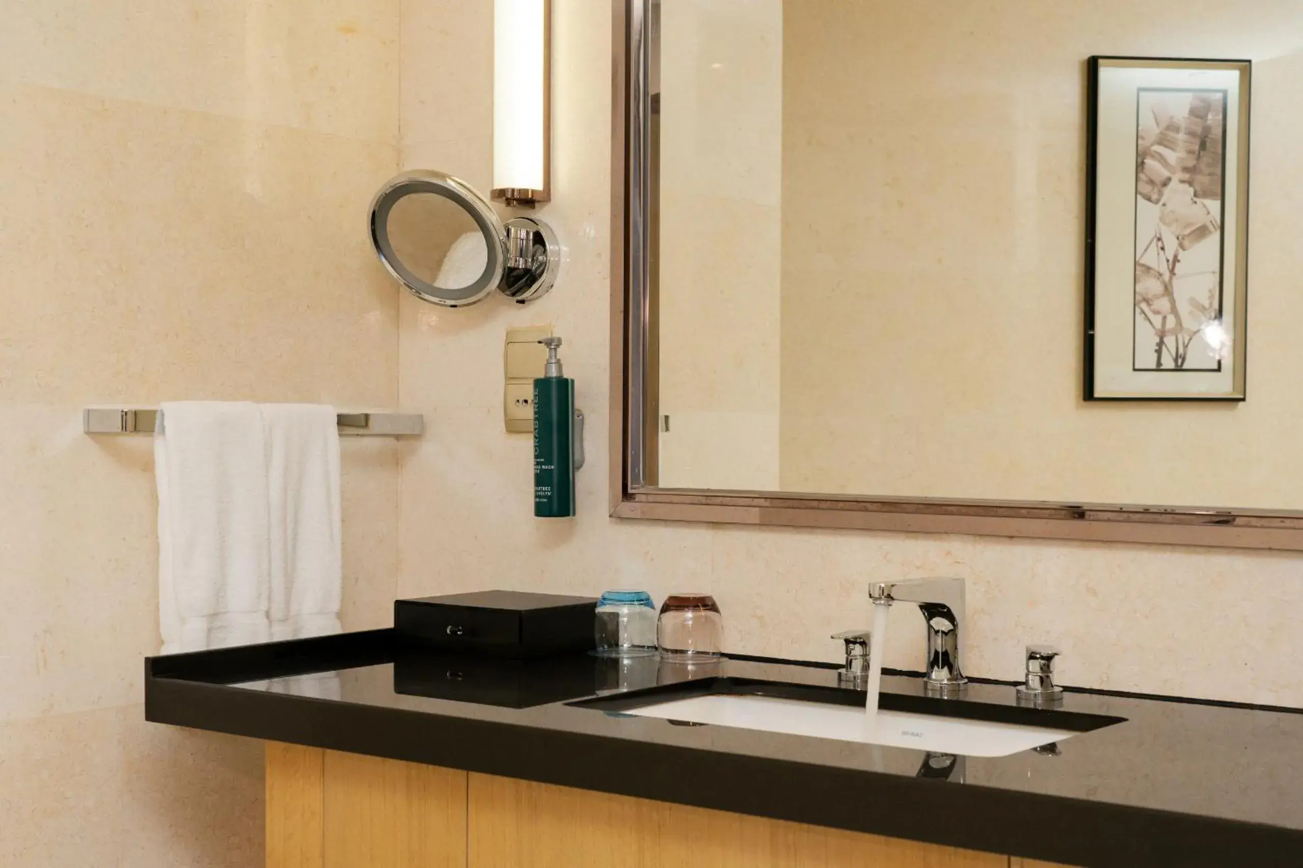 Executive King Room - Lounge Access in DoubleTree by Hilton Heyuan Executive King Room - Lounge Access in DoubleTree by Hilton Heyuan