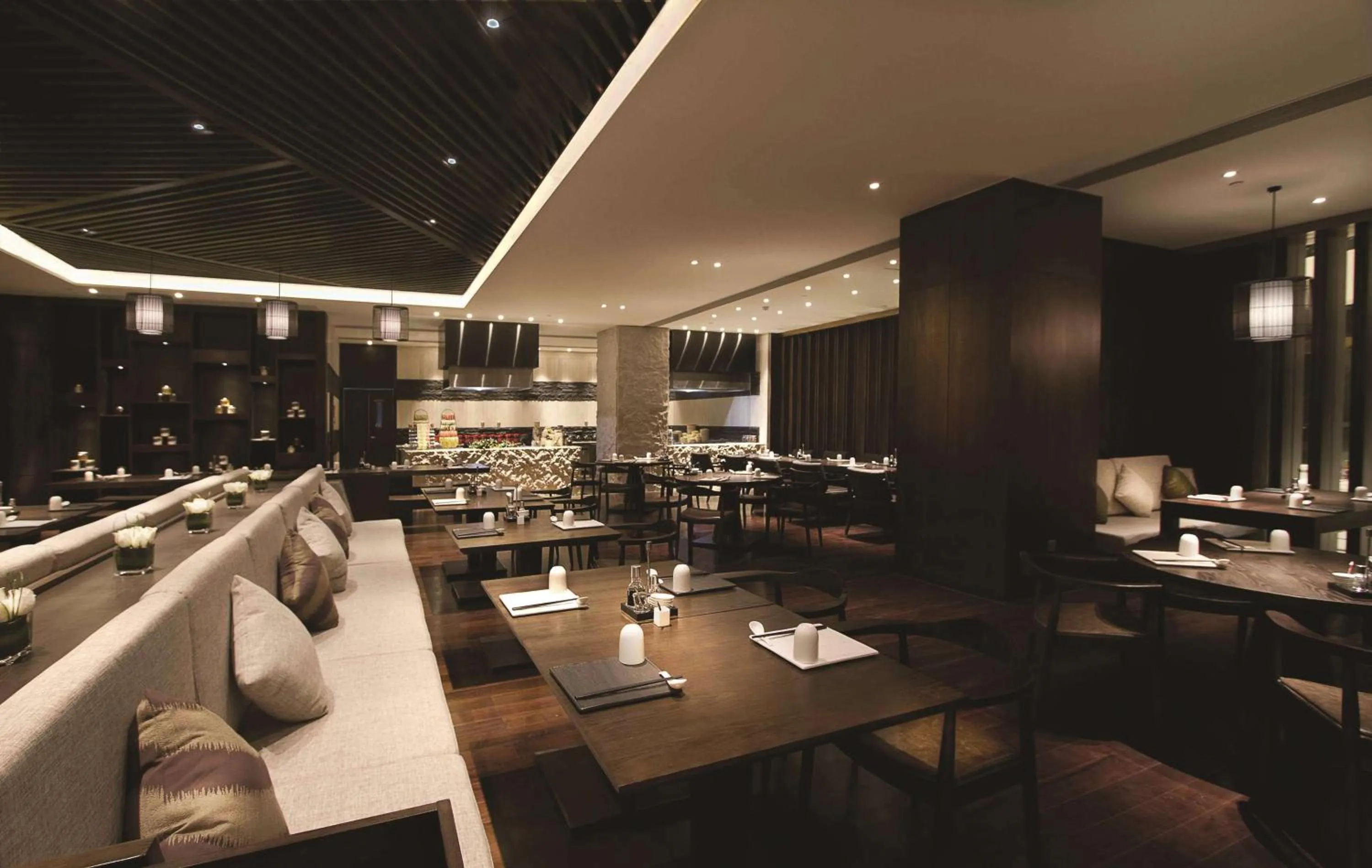 Restaurant/places to eat in DoubleTree by Hilton Heyuan
