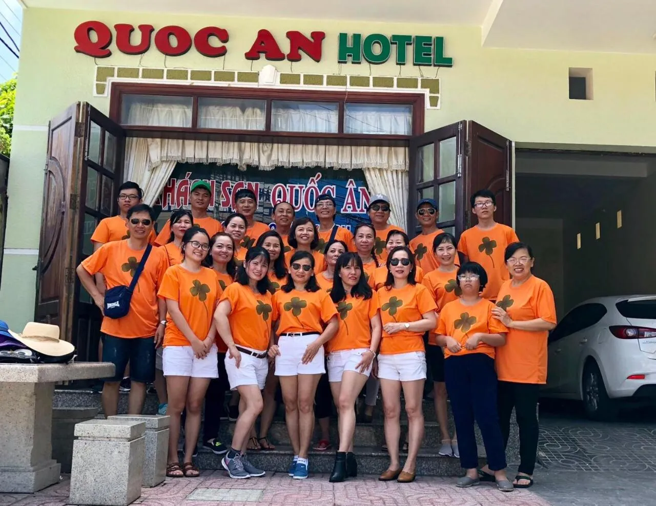group of guests in Quốc Ân Motel