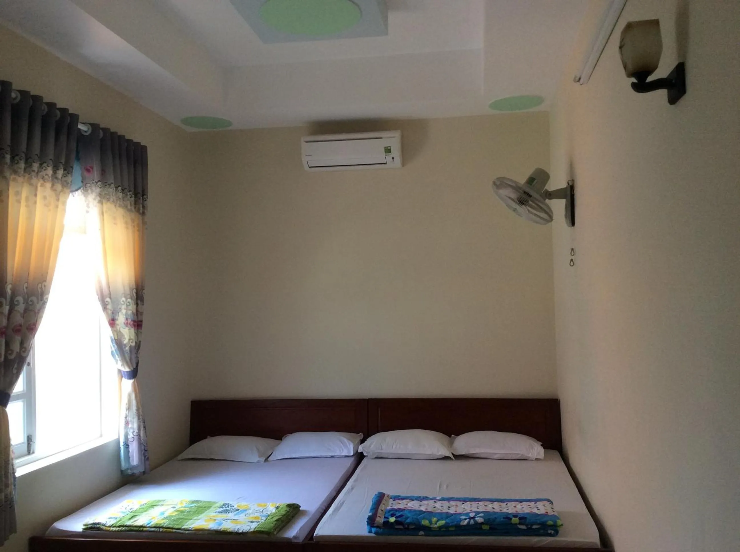 Photo of the whole room, Bed in Quốc Ân Motel