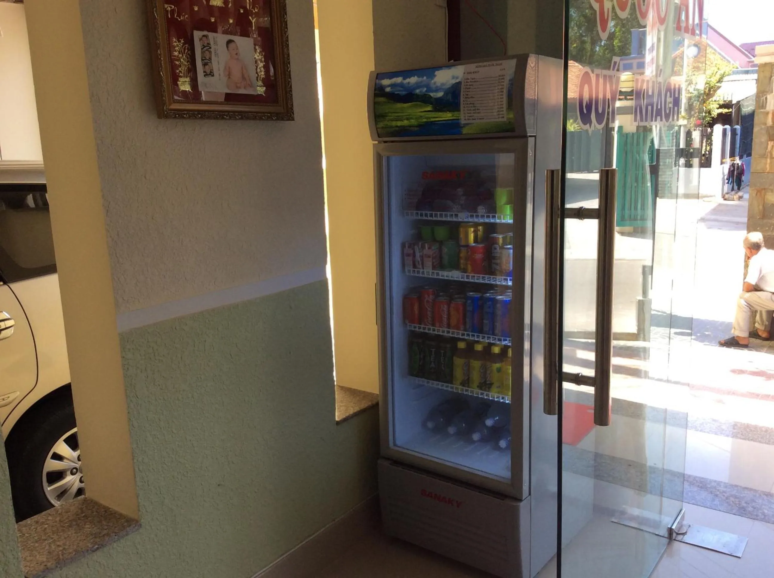 Alcoholic drinks in Quốc Ân Motel