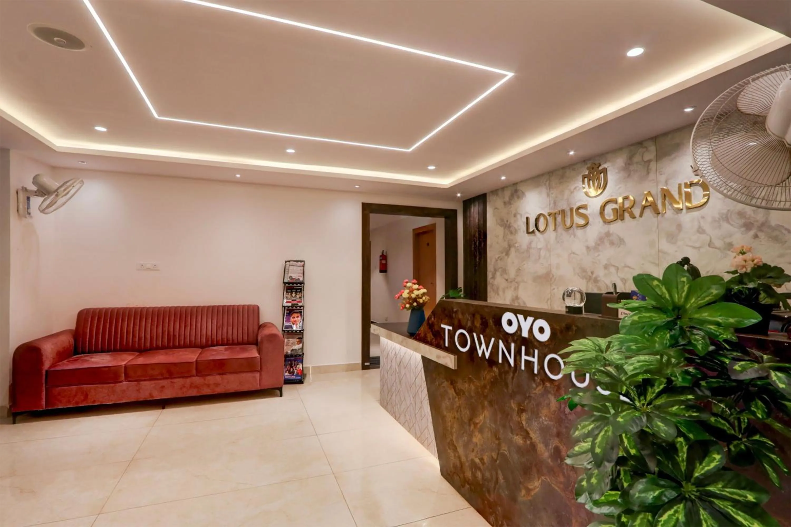 Lobby or reception in Super Townhouse Lotus Grand