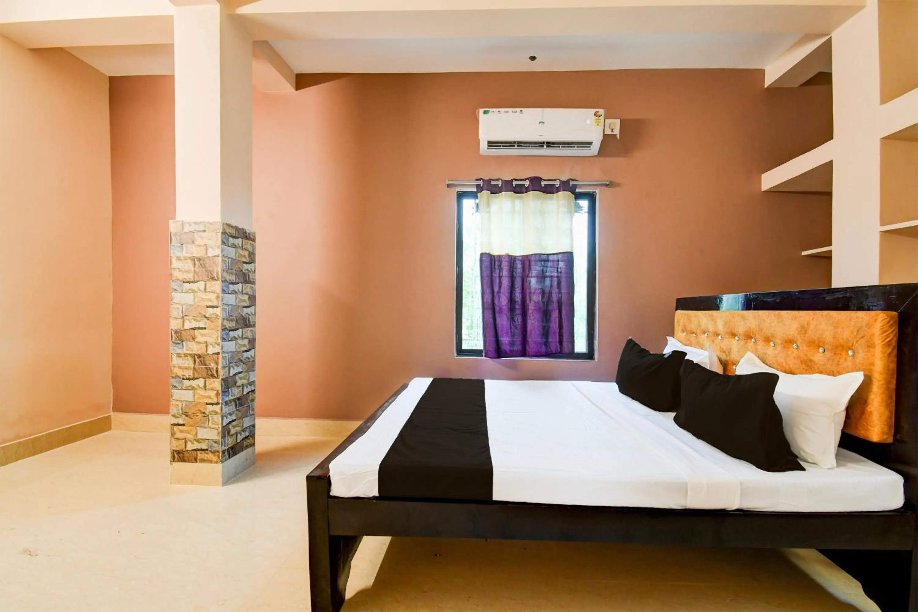 Facade/entrance, Bed in Hotel O SWAIN RESIDENCY