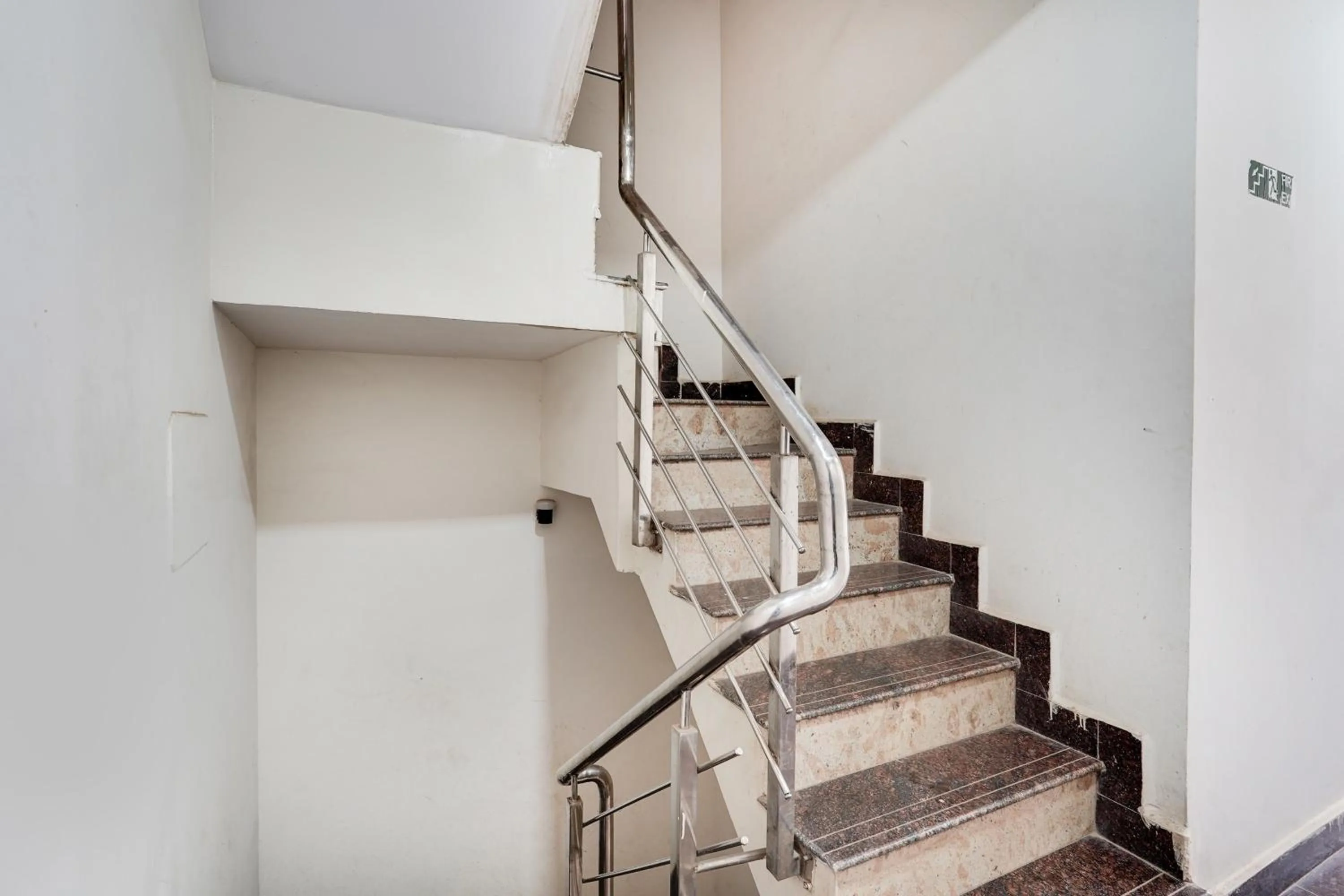 Lobby or reception in Super Collection O Bangalore Airport Road