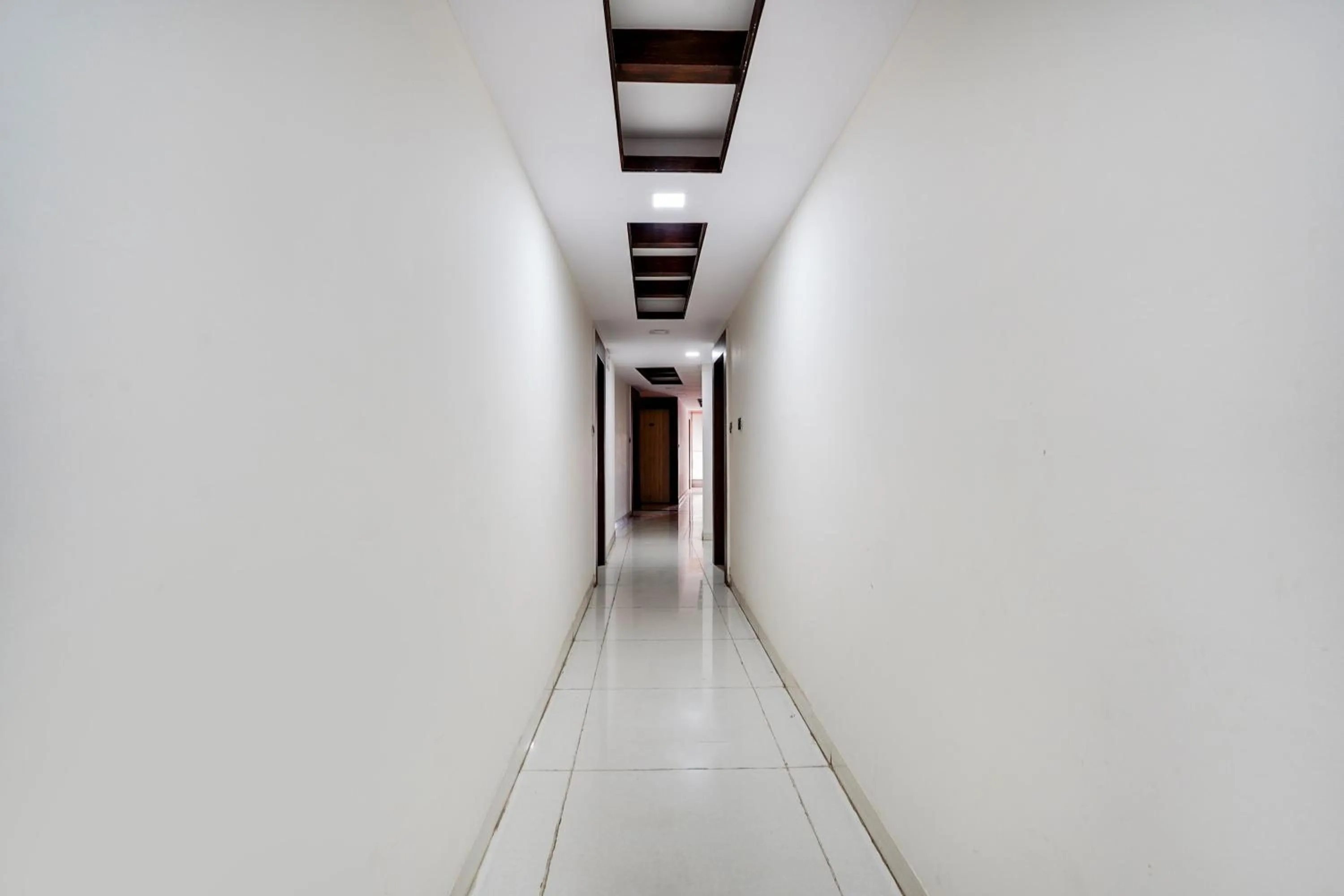 Lobby or reception in Super Collection O Bangalore Airport Road