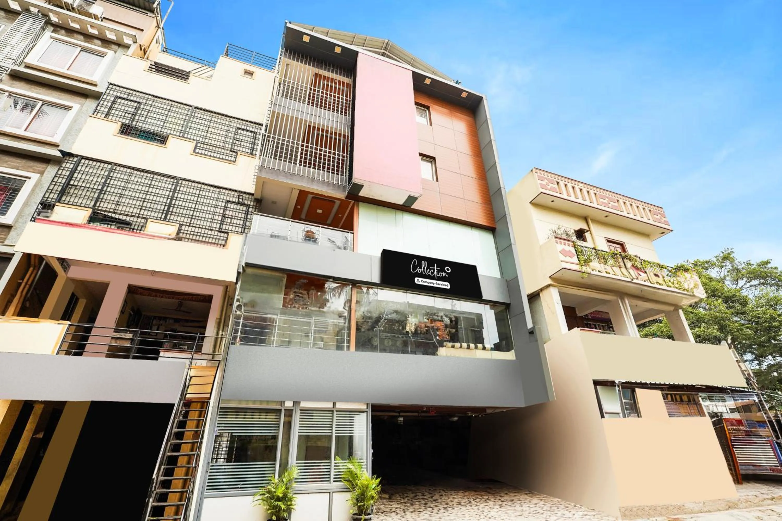 Facade/entrance in Super Collection O Bangalore Airport Road