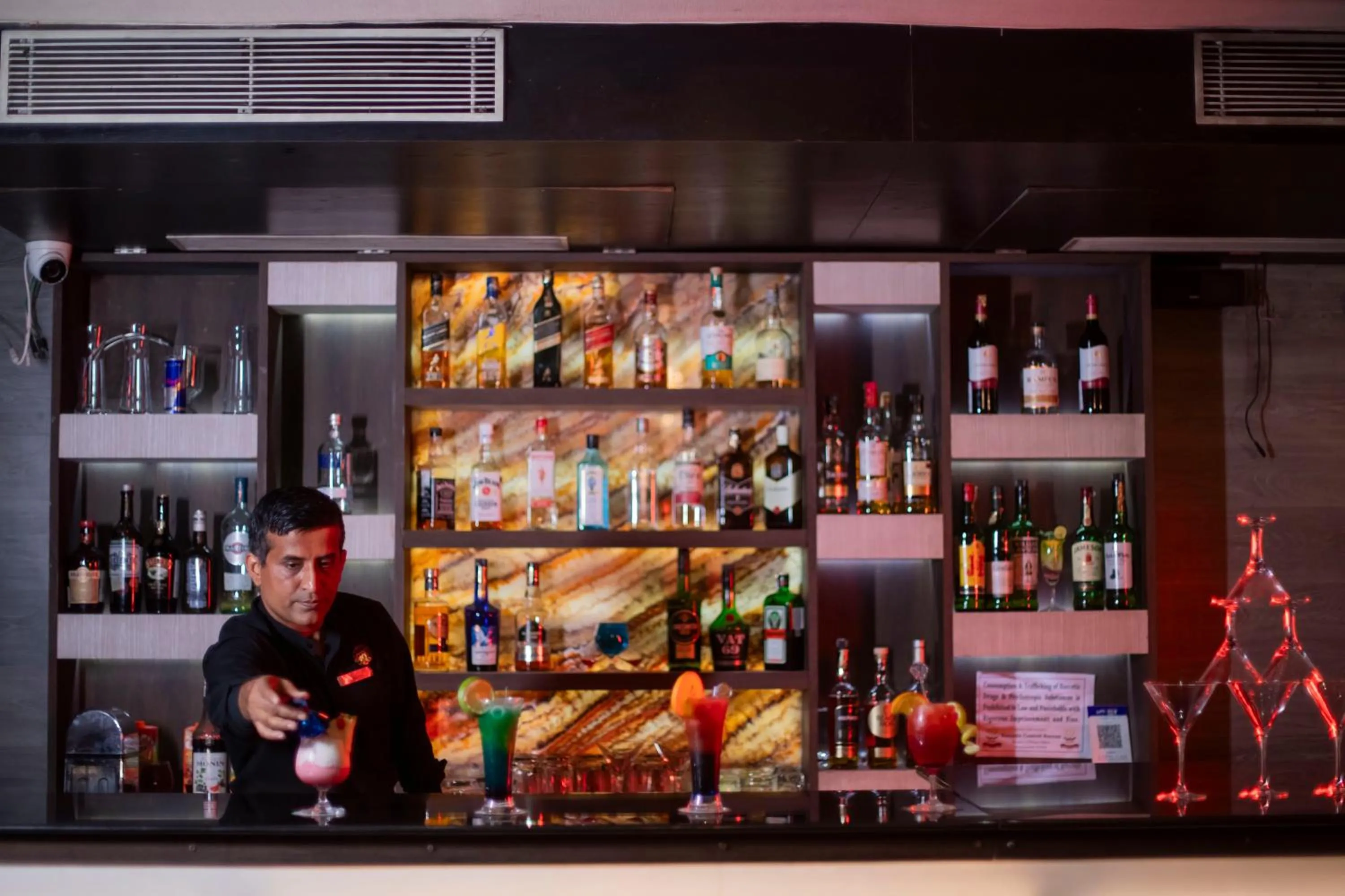 Lounge or bar in Ethnotel, Kolkata Airport