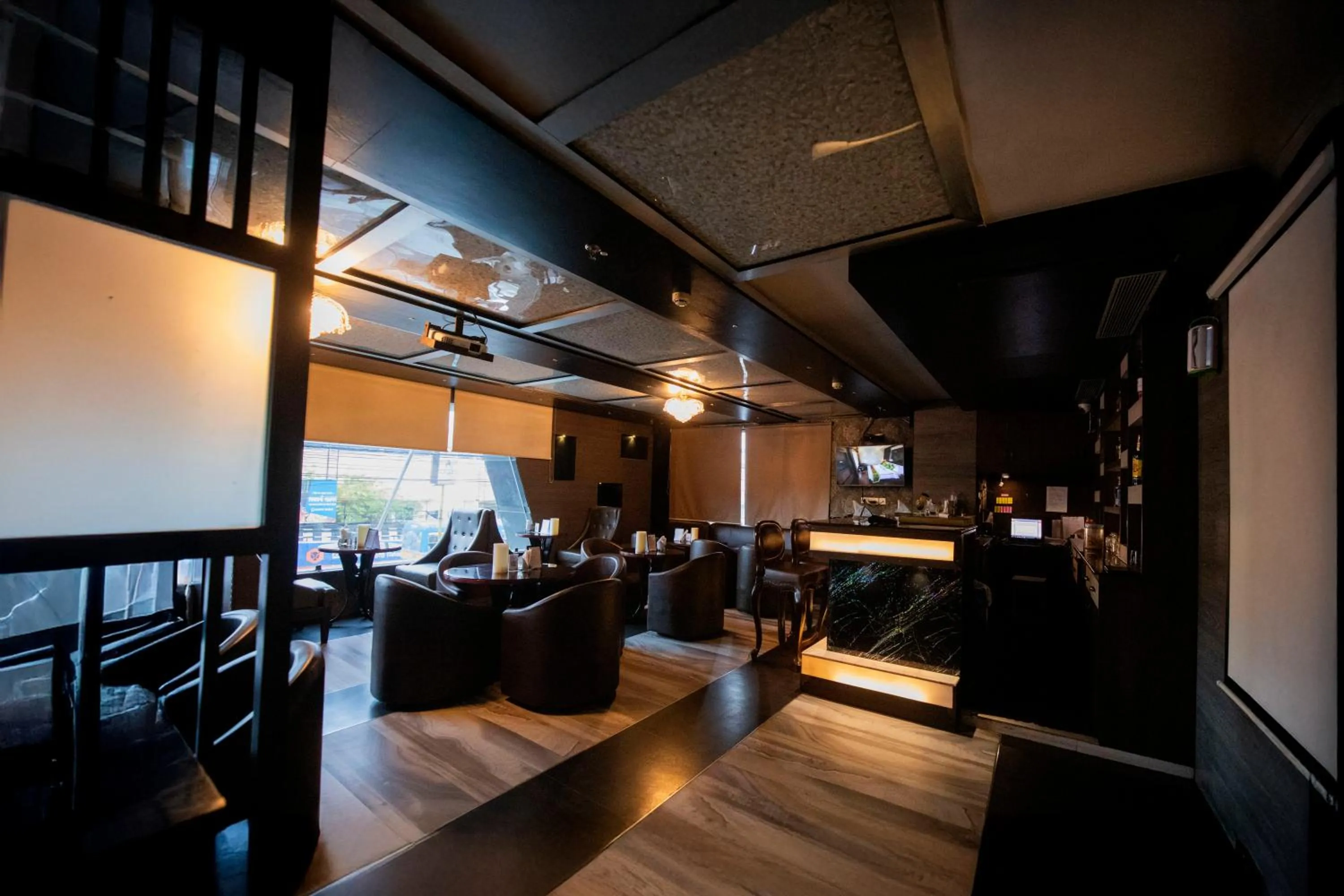 Lounge or bar in Ethnotel, Kolkata Airport