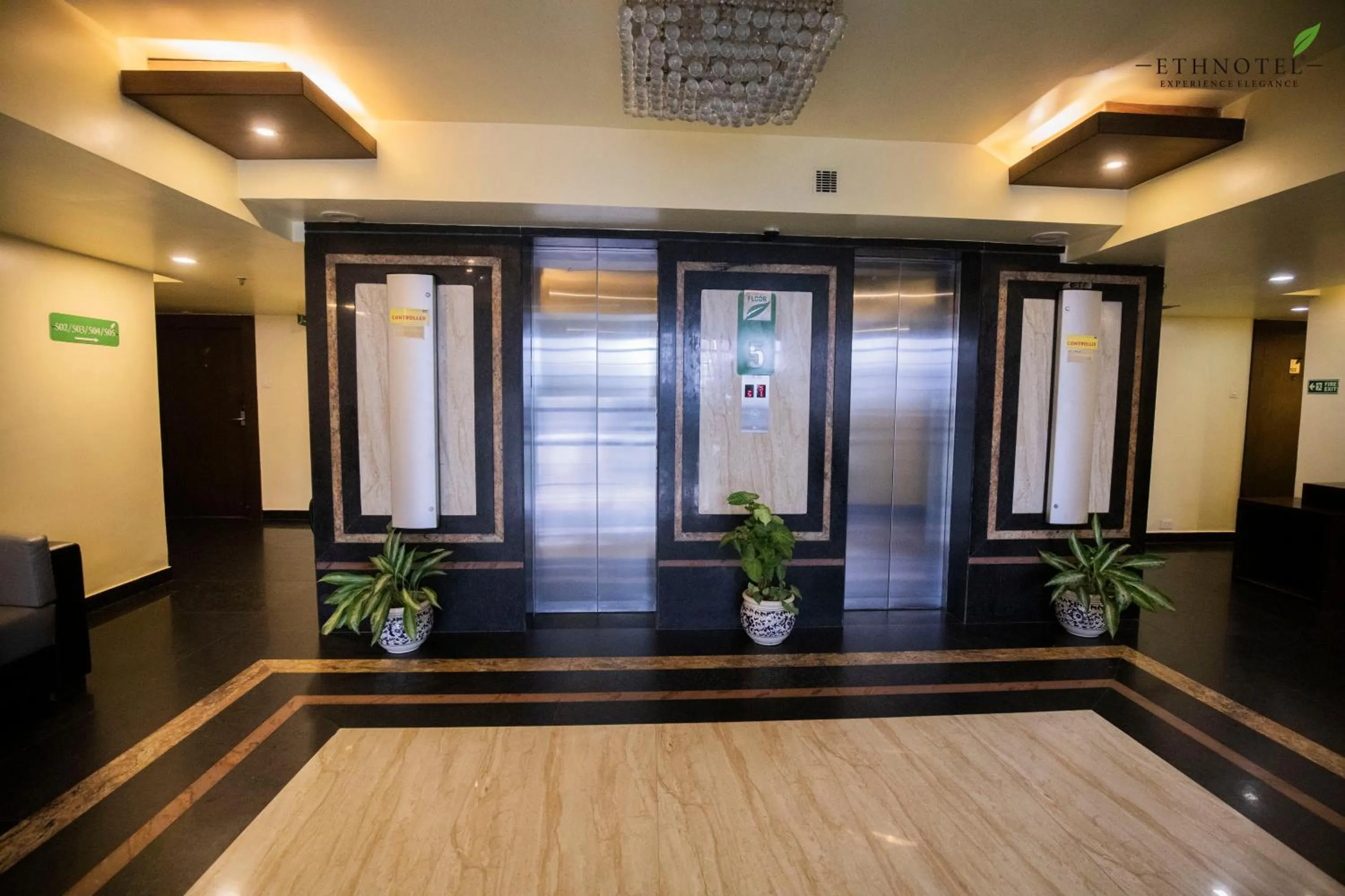 Lobby or reception in Ethnotel, Kolkata Airport