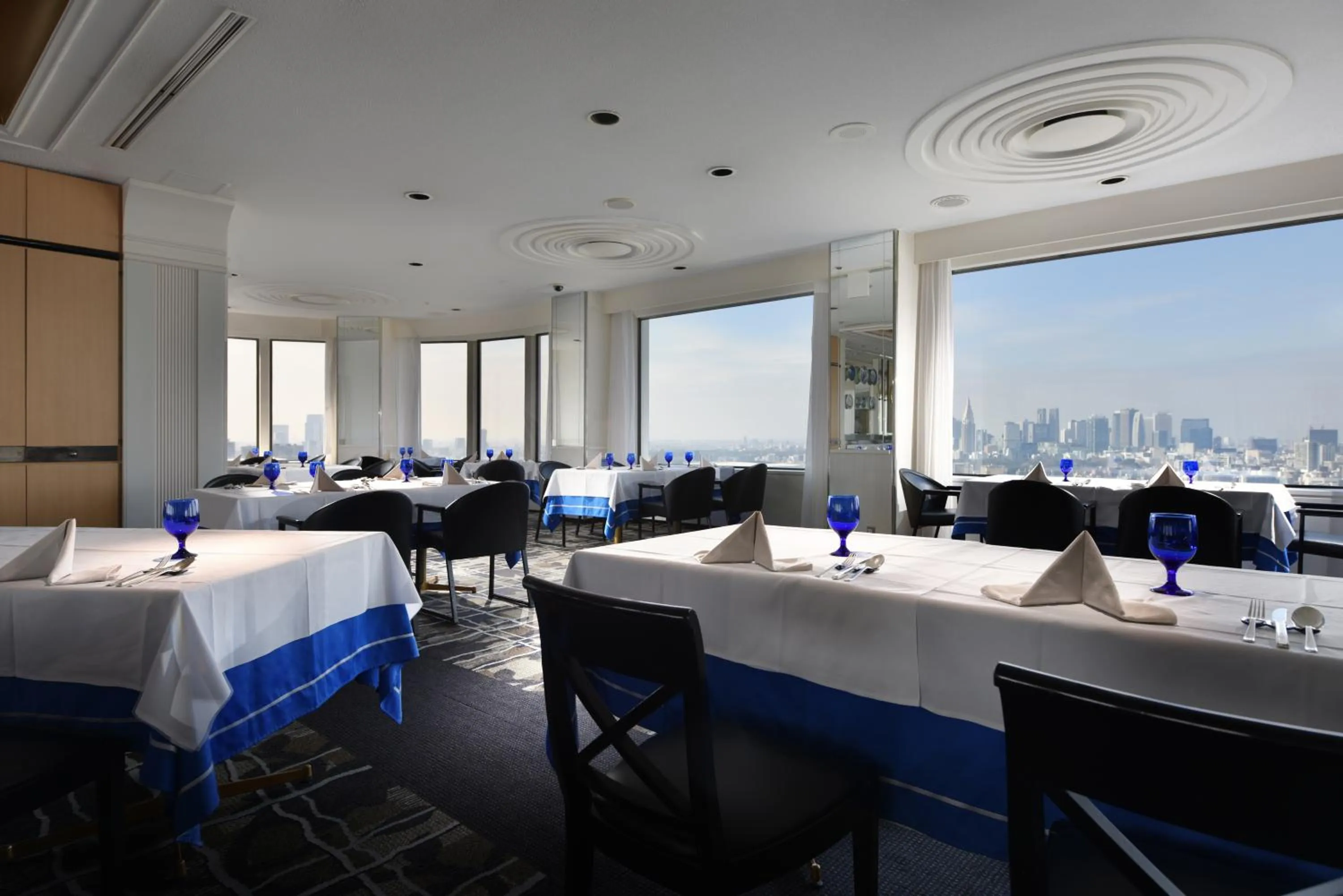 Food and drinks in Hotel New Otani Tokyo Garden Tower