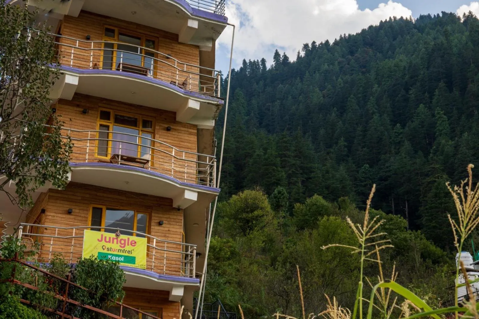 Property building in Jungle by sturmfrei Kasol